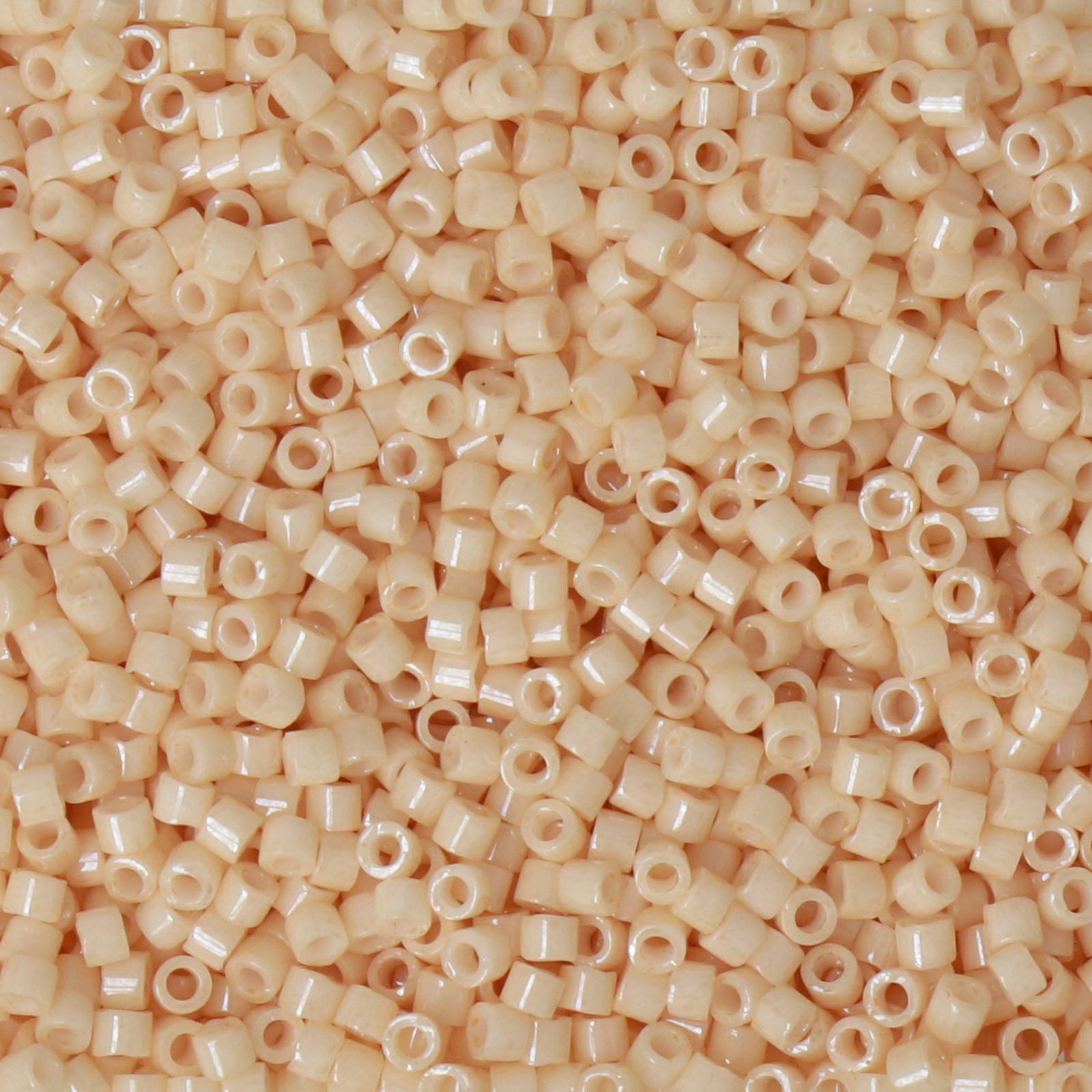 miyuki delica 11/0 - opaque beige ceylon | 8gr