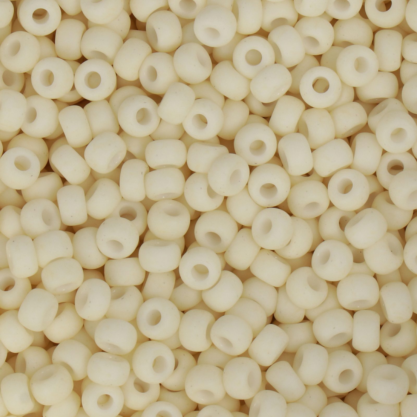 miyuki rocailles 6/0 - matte opaque cream (2021) | 10gr
