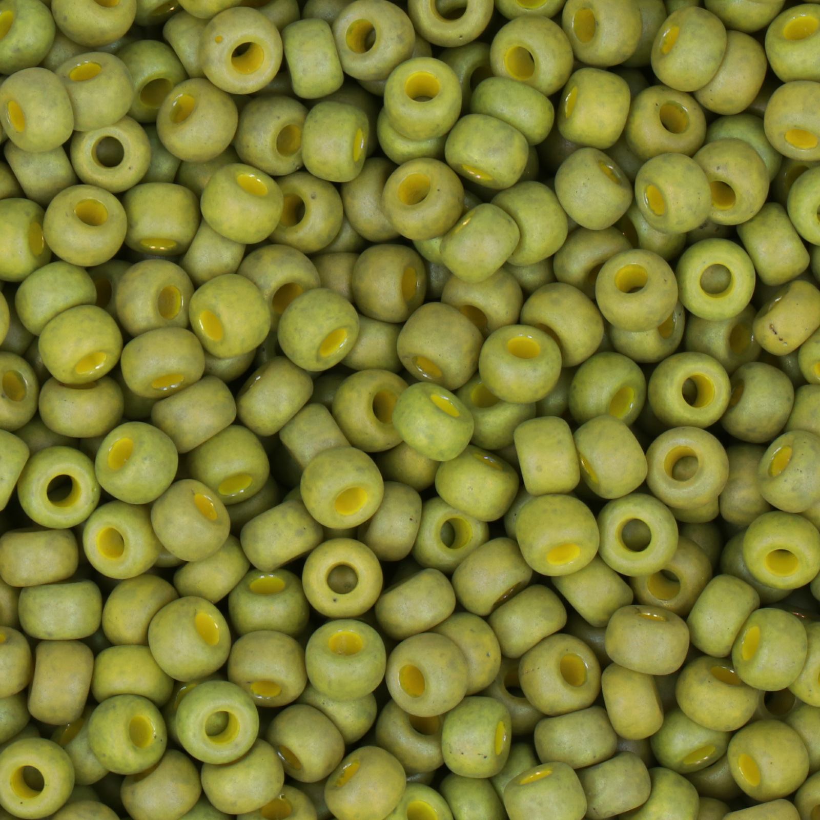 miyuki rocailles 6/0 - opaque glazed frosted rainbow olive (4697) | 10gr