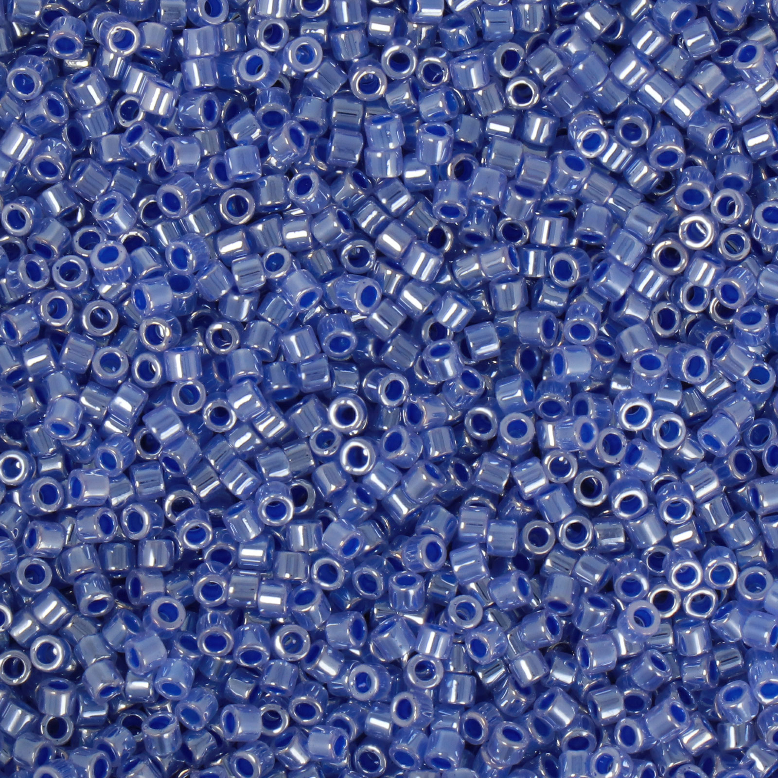 miyuki delica 10/0 color-lined medium blue luster/crystal | 8gr