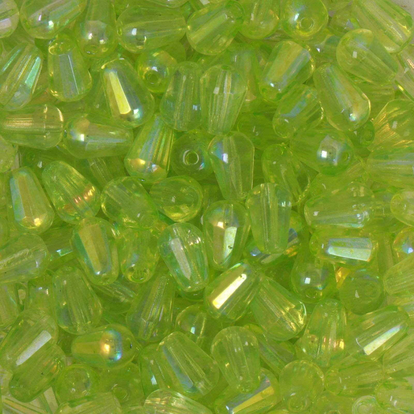 böhmische glas perlen - peridot ab briolette 8x6mm | 20st