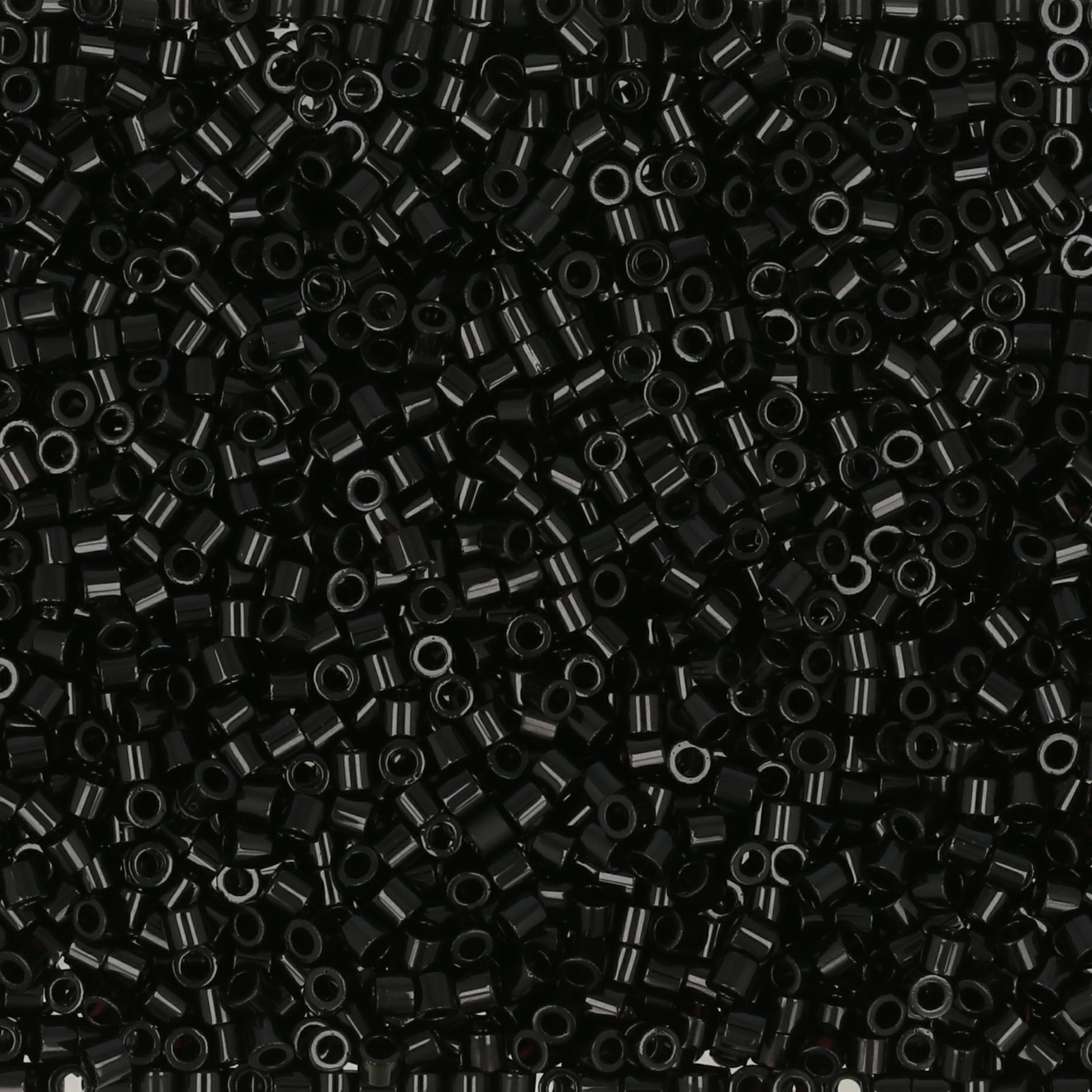 miyuki delica 15/0 - opaque black | 5gr
