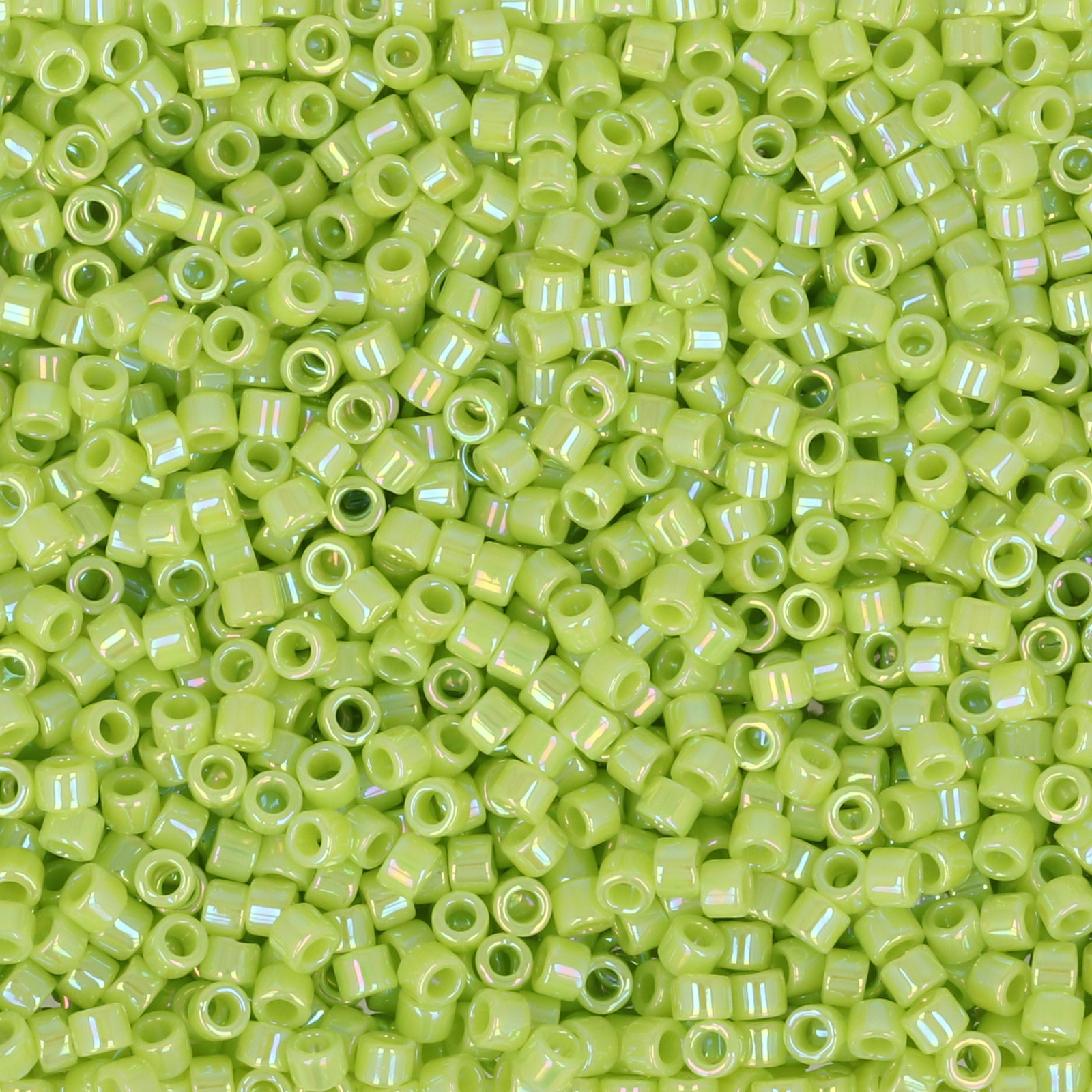 miyuki delica 11/0 - opaque chartreuse ab | 8gr