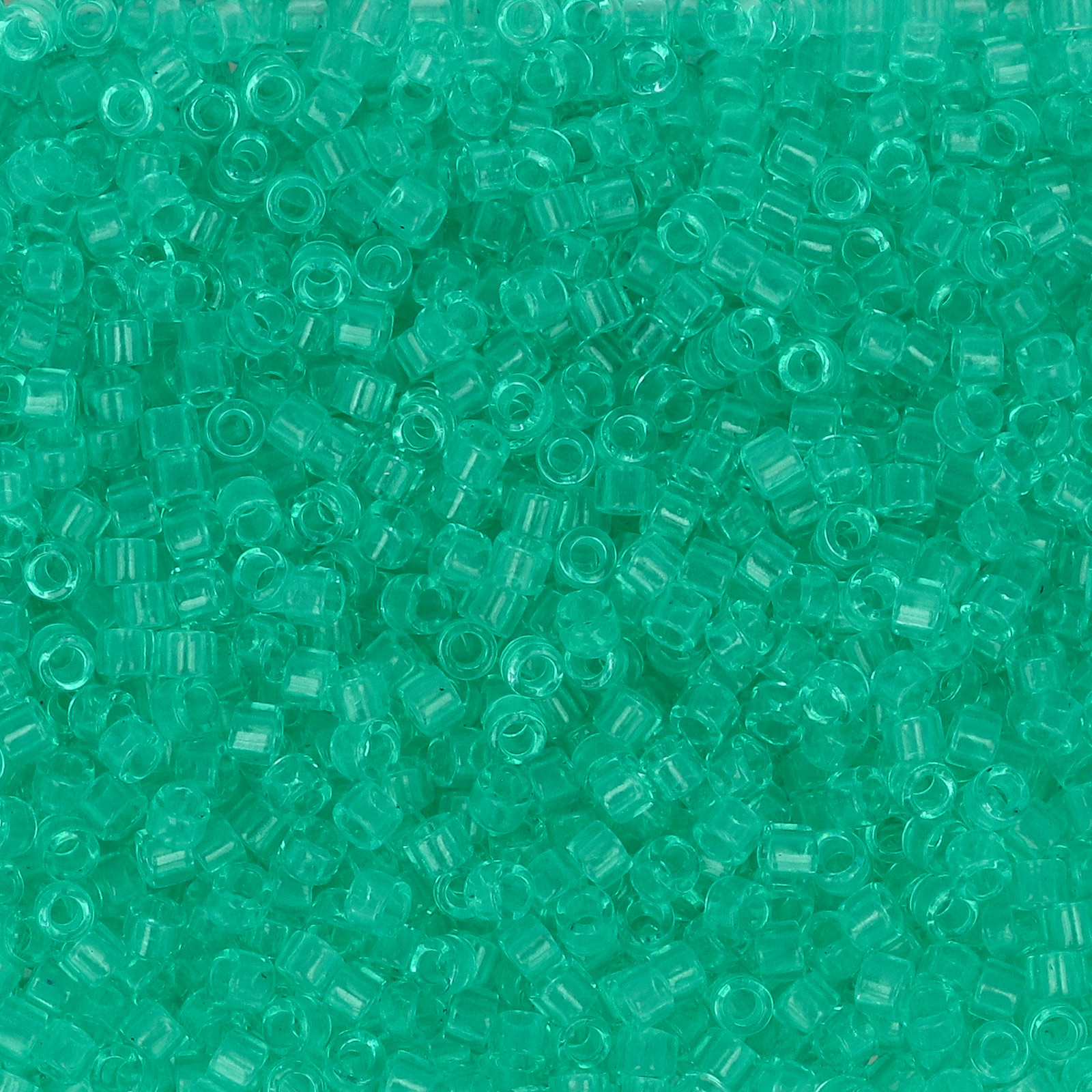 miyuki delica 11/0 - dyed transparent mint green | 8gr