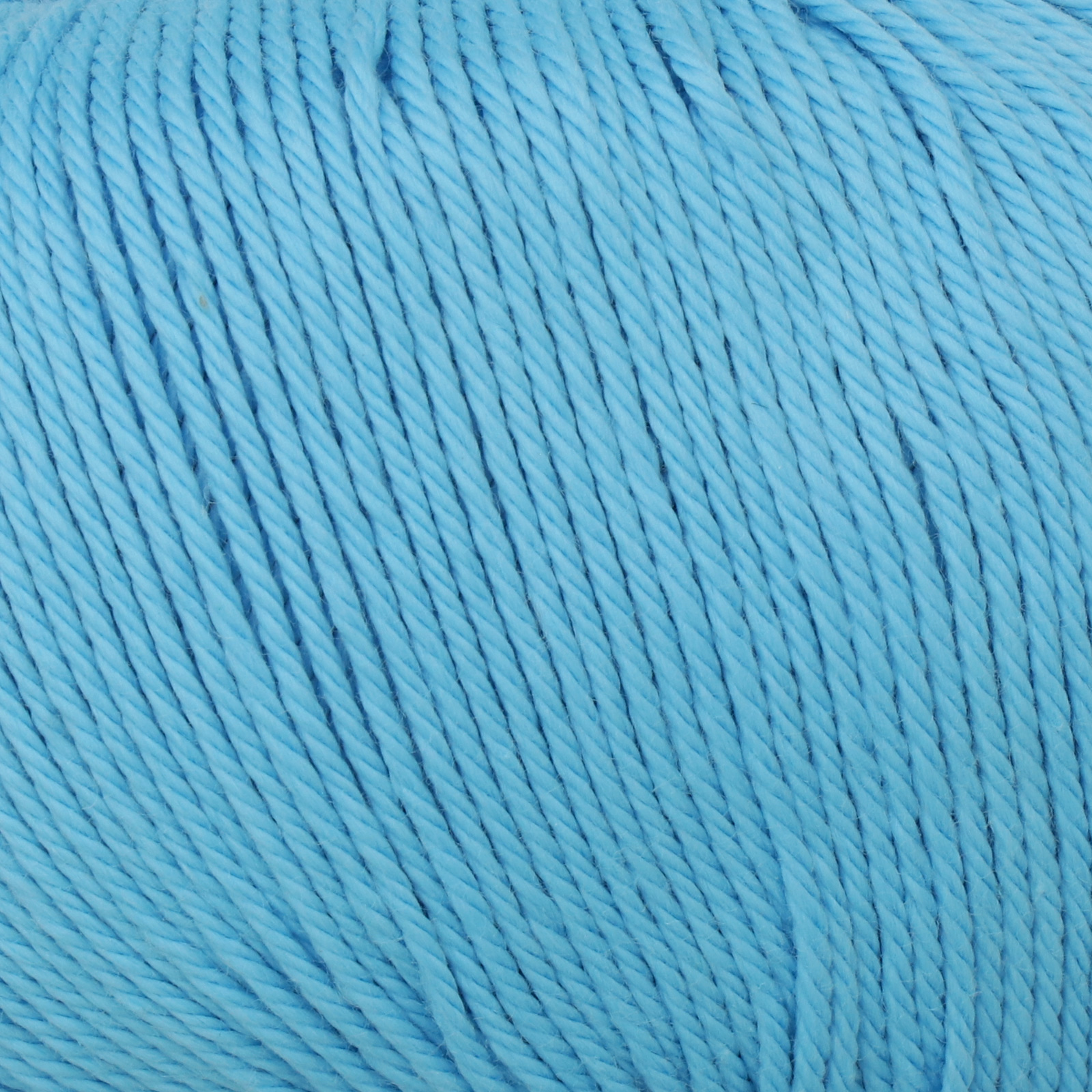 basic cotton mondial - clear sky (147) - 50gr (110mt) | 1pc