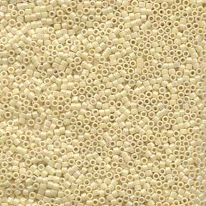 miyuki delica 10/0 - opaque cream ab | 8gr