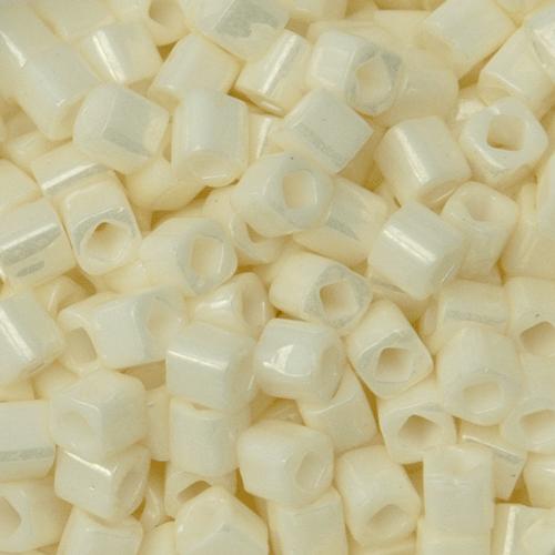 cube toho beads 4mm - opaque lustered navajo white (122) | 10gr