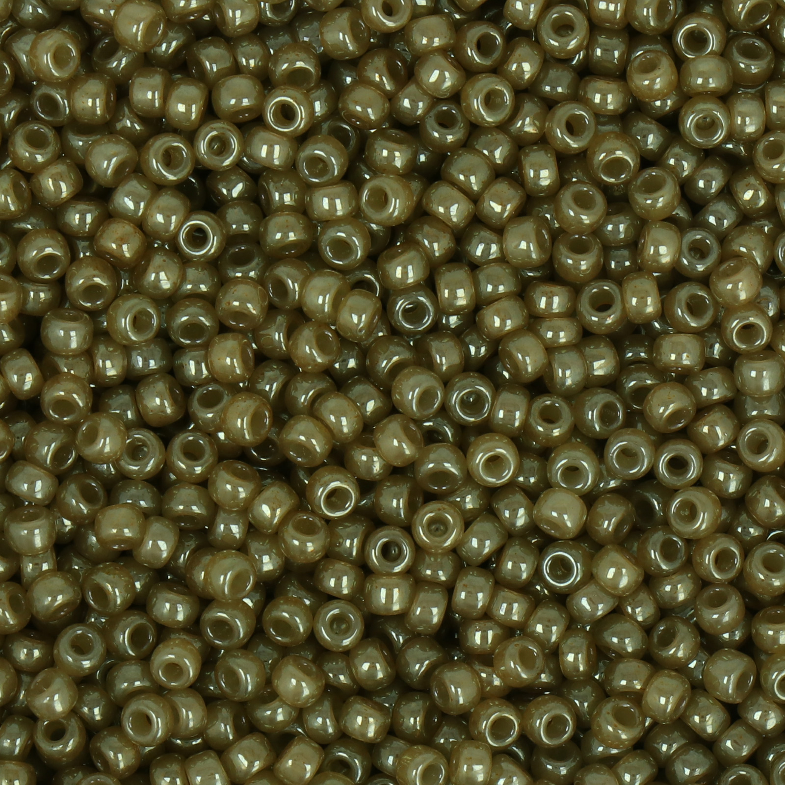 miyuki rocailles 8/0 - celery traslucent (2374) | 10gr