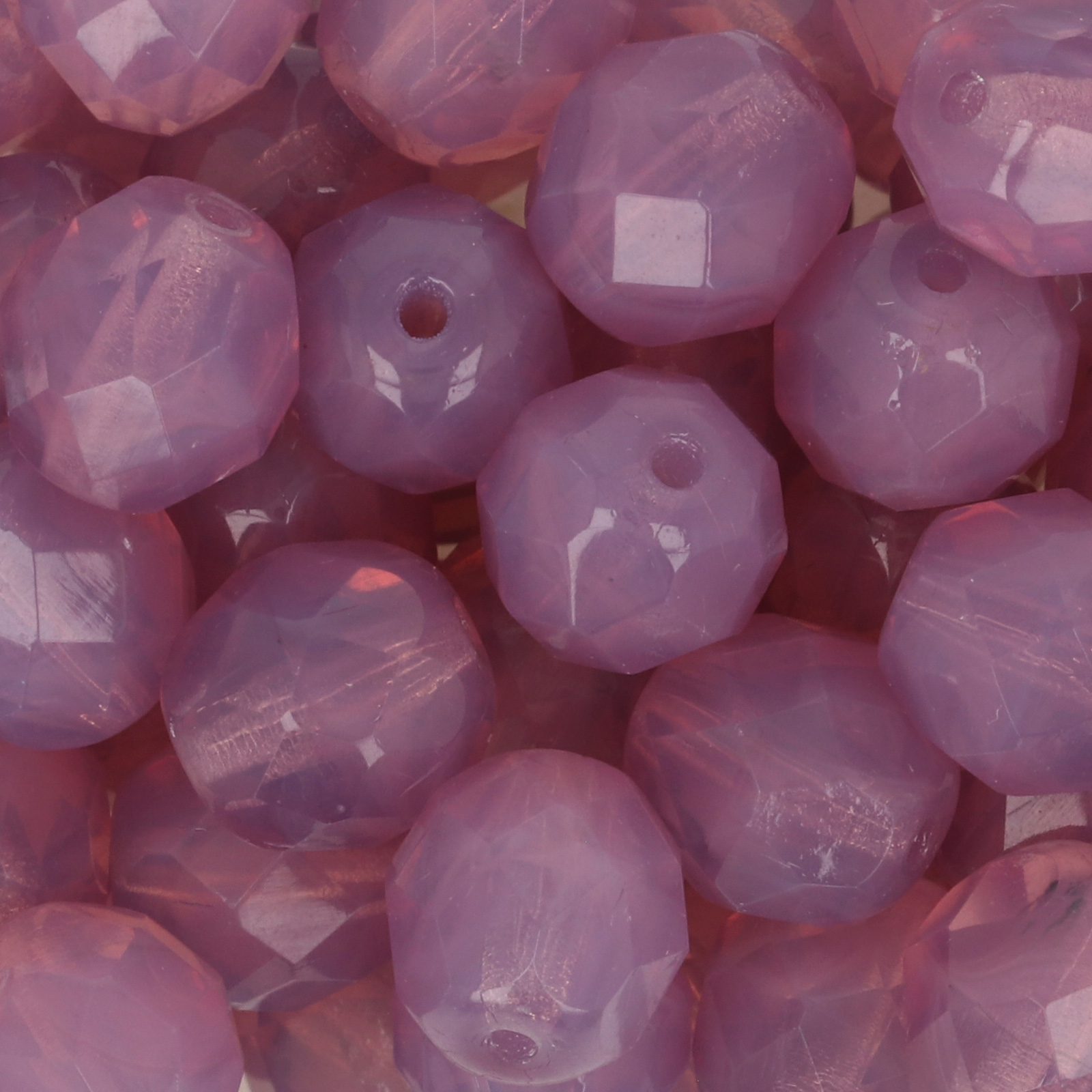 böhmische glasschliffperlen milky pink 8mm | 25st