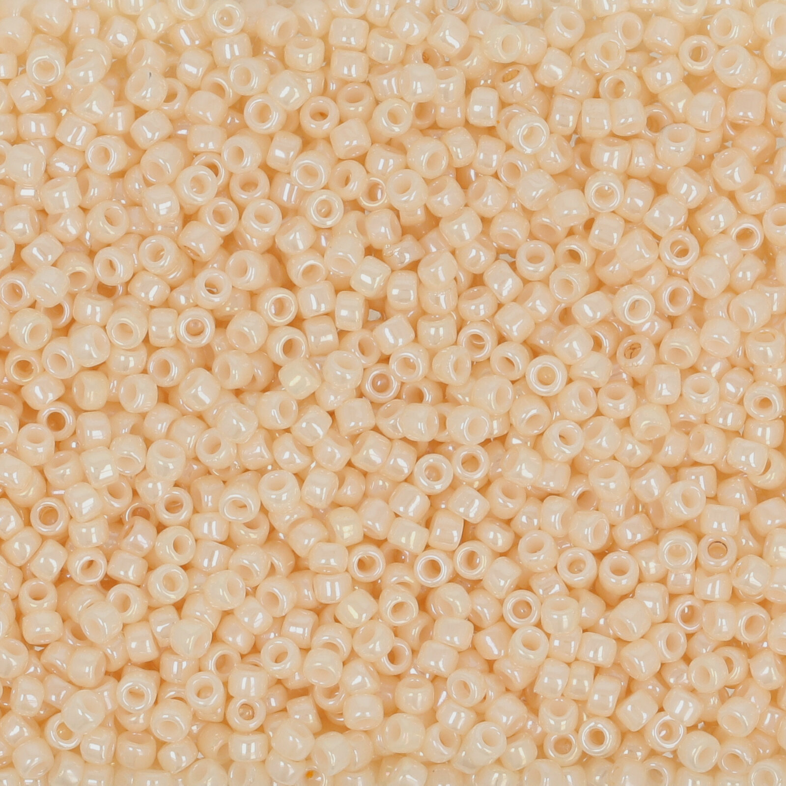 saatperlen toho 15/0 opaque lustered light beige (123) | 10gr