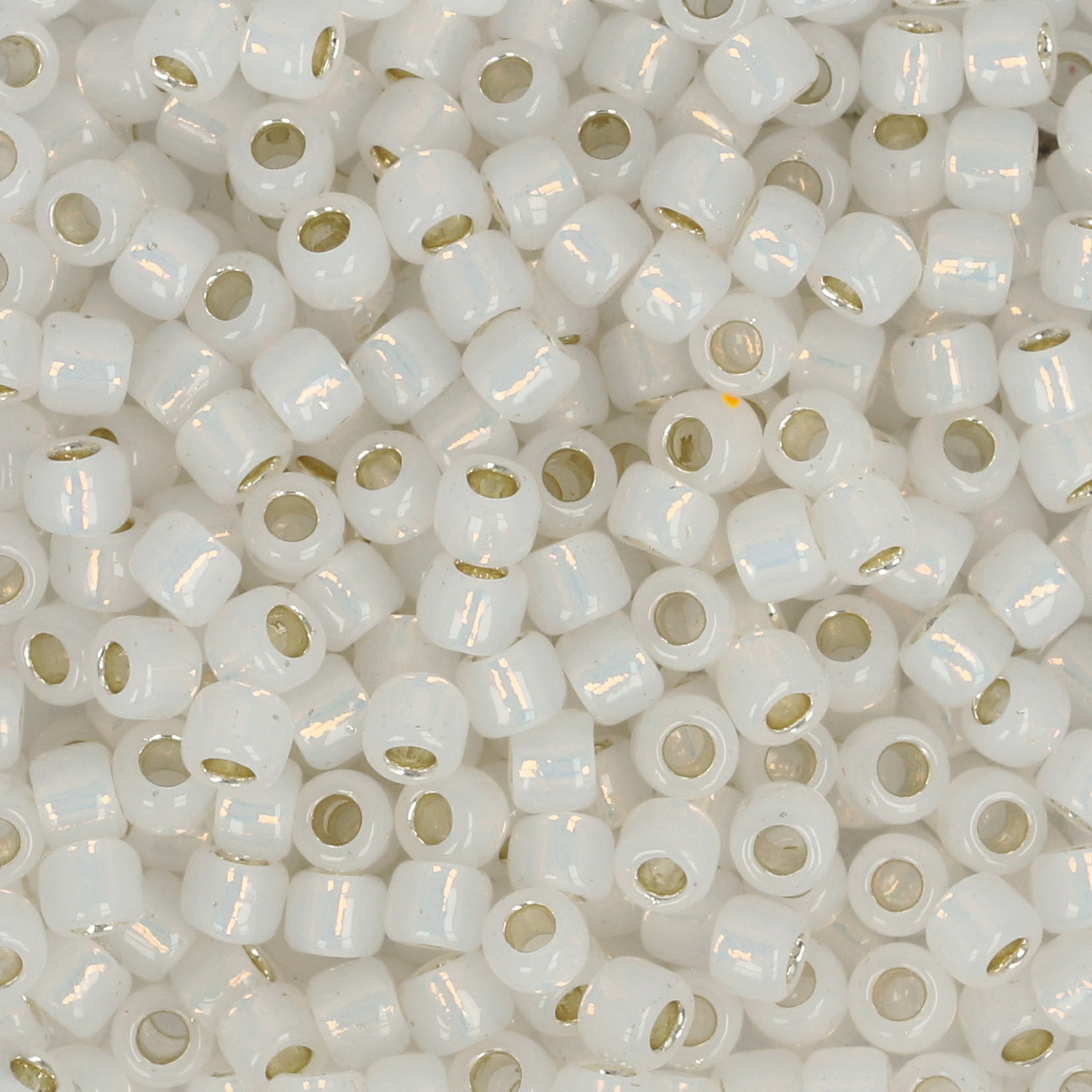 rocaille toho seed beads 8/0 silver-lined milky white (2100) | 10gr
