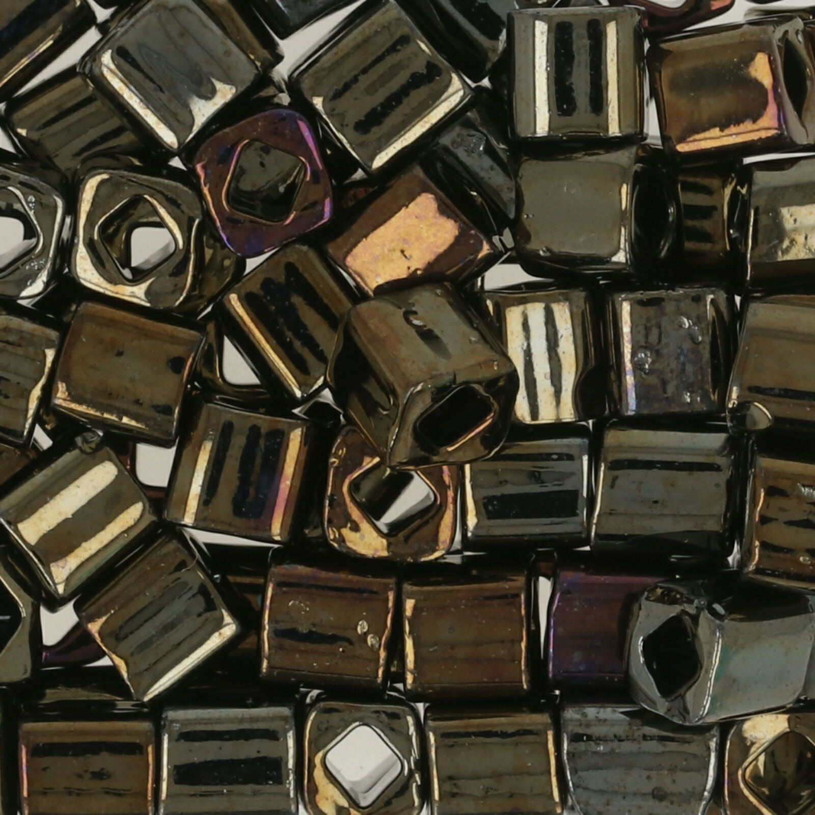 cube toho beads 4mm - metallic iris brown (83) | 10gr