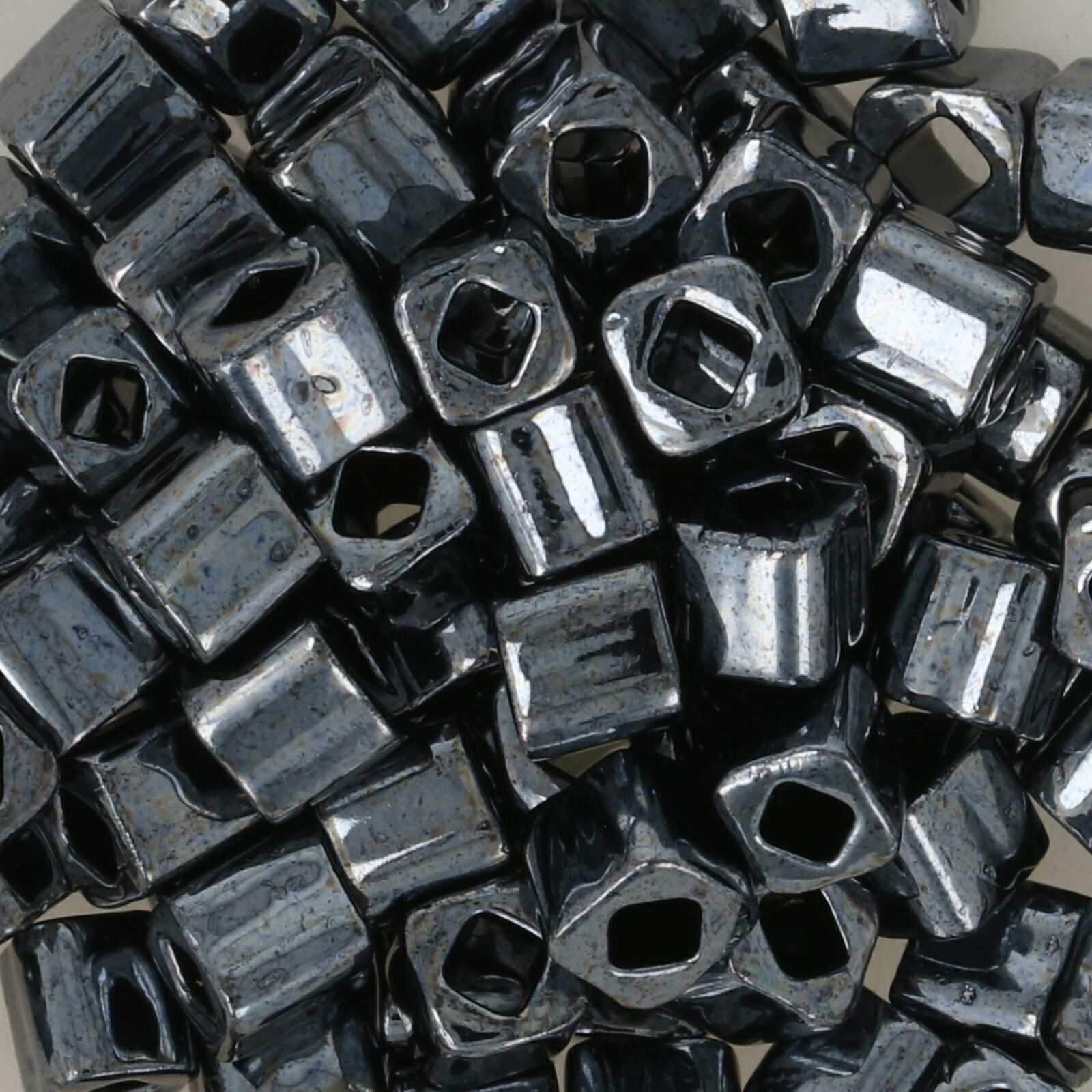 cube perlen toho 4mm metallic hematite (81) | 10gr
