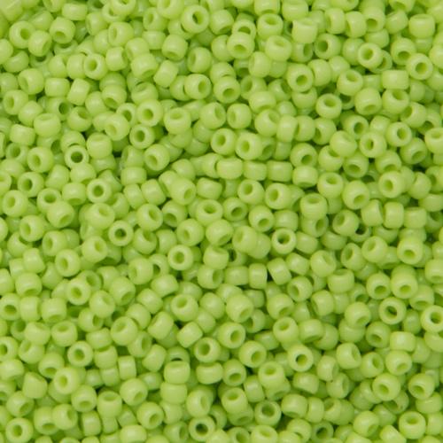 rocaille toho seed beads 15/0 opaque sour apple (44) | 10gr