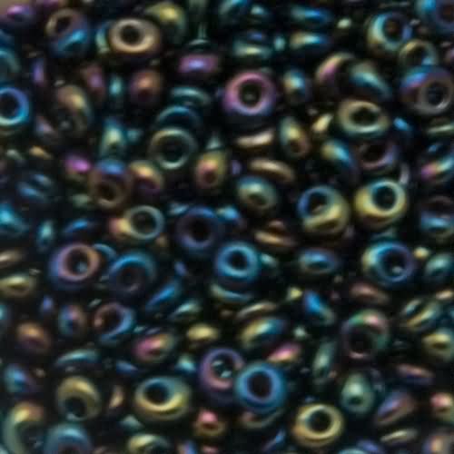 magatama toho seed beads 3mm - metallic rainbow iris (86) | 10gr
