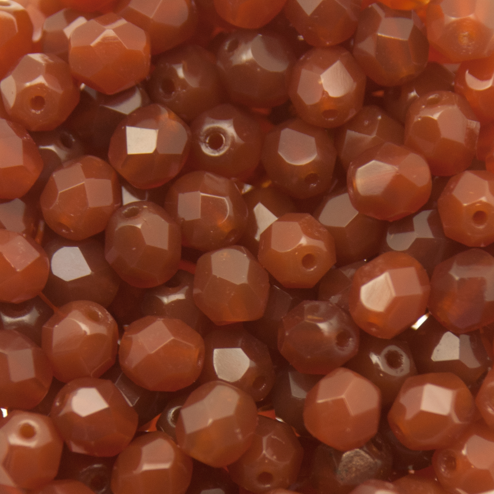 böhmische glasschliffperlen milky caramel 6mm | 25st