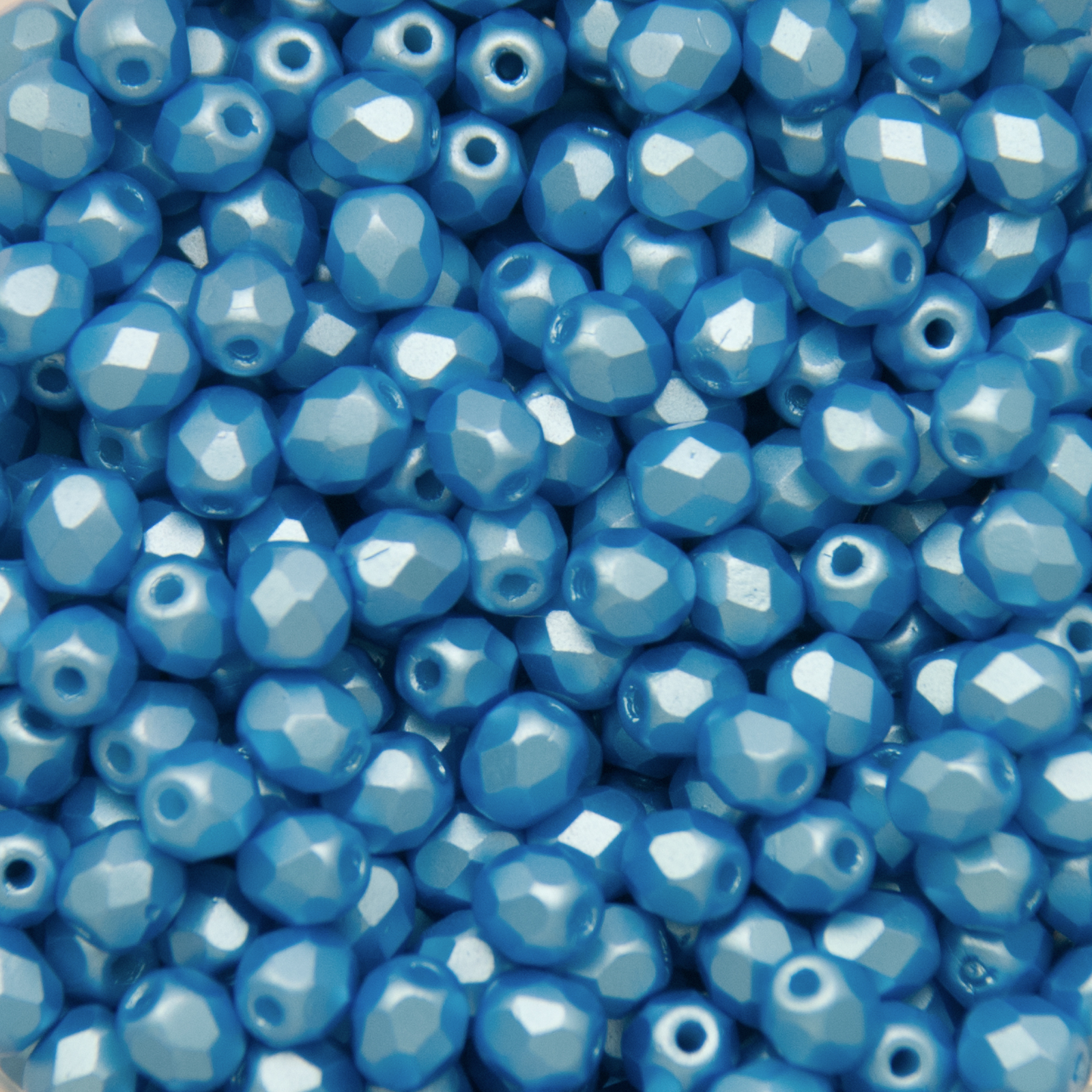 czech fire-polished round beads pastel turquoise 4mm | 50pc