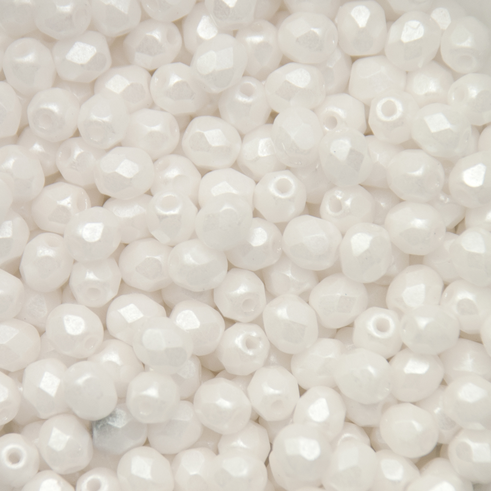 czech fire-polished round beads pastel white 4mm | 50pc