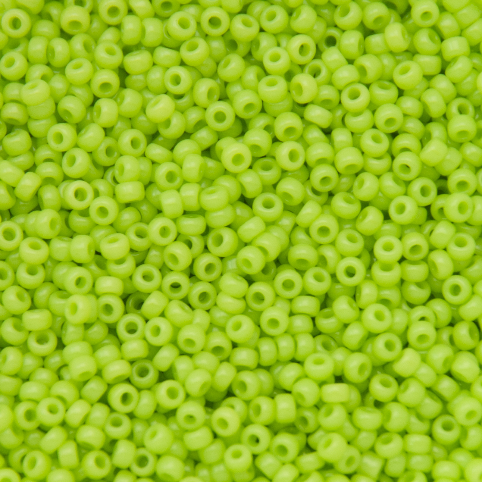 miyuki rocailles 11/0 - opaque chartreuse (416) | 10gr