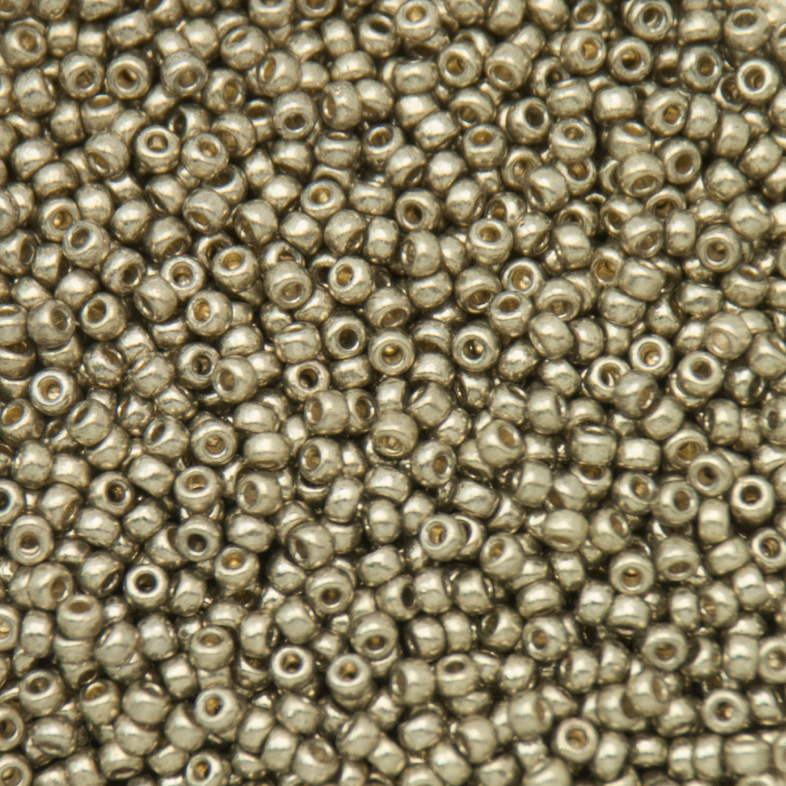 miyuki rocailles 11/0 - duracoat galvanized light pewter (4221) | 10gr