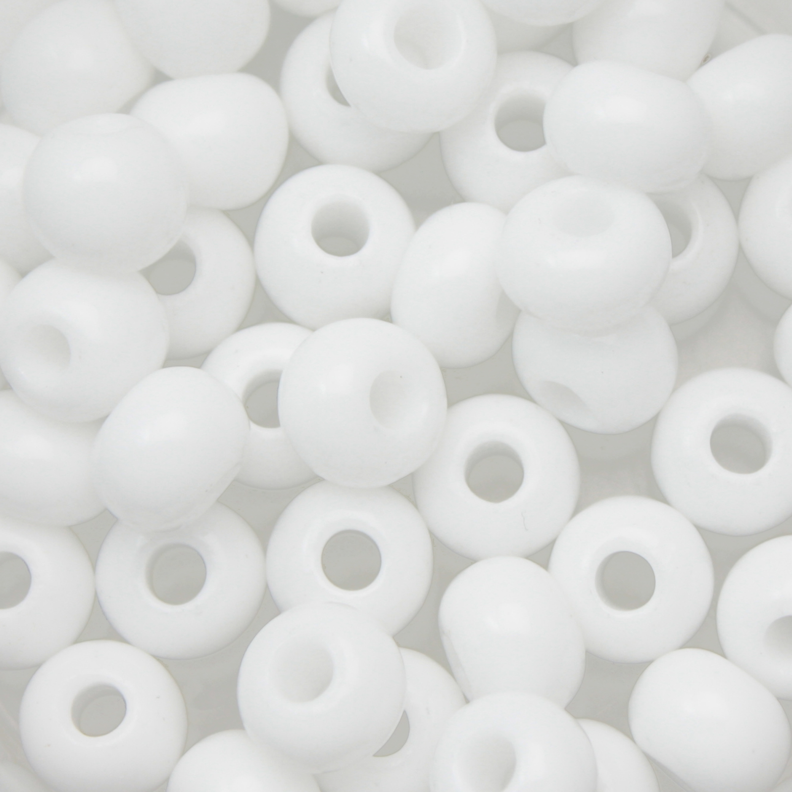 preciosa seed bead rocailles 33/0 opaque white | 40gr