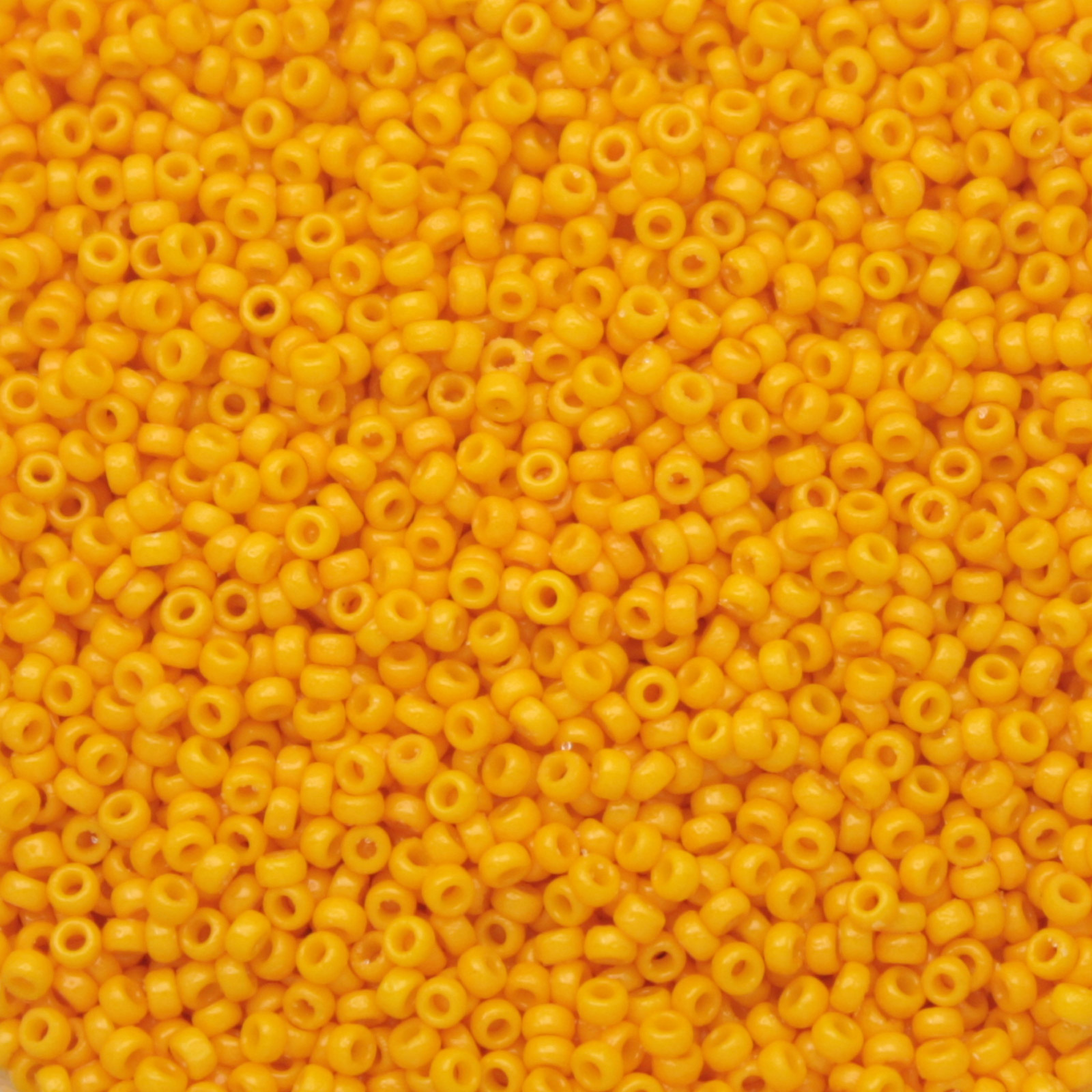 miyuki rocailles 15/0 - duracoat opaque light squash (4453) | 10gr