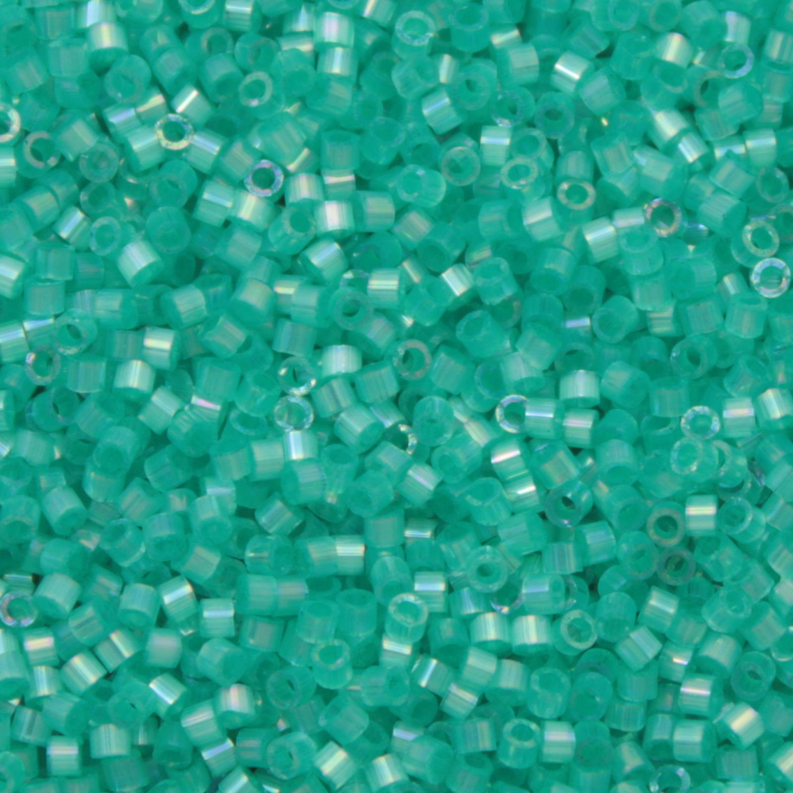 miyuki delica 11/0 - silk inside dyed green ab | 8gr