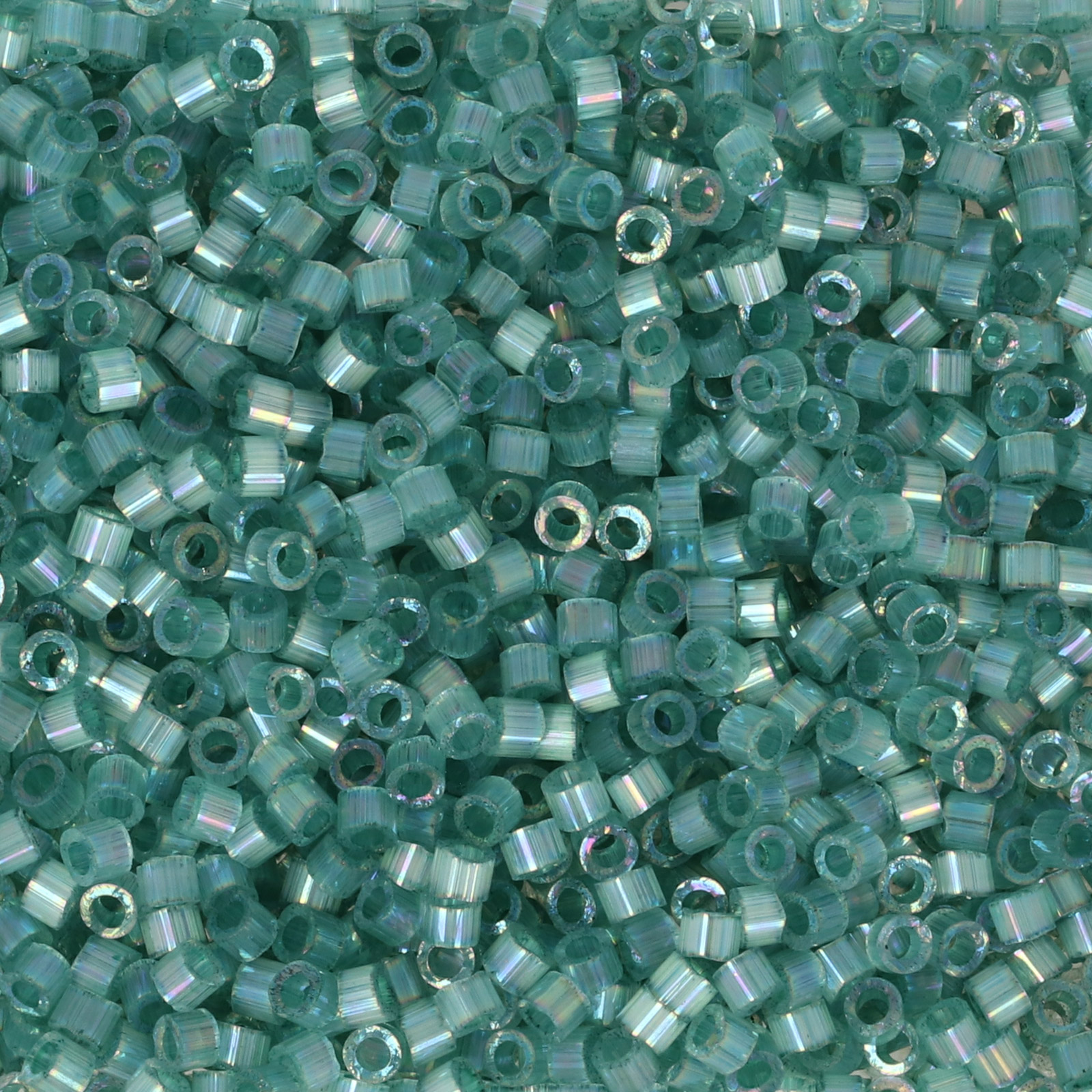 miyuki delica 11/0 - silk inside dyed emerald ab | 8gr