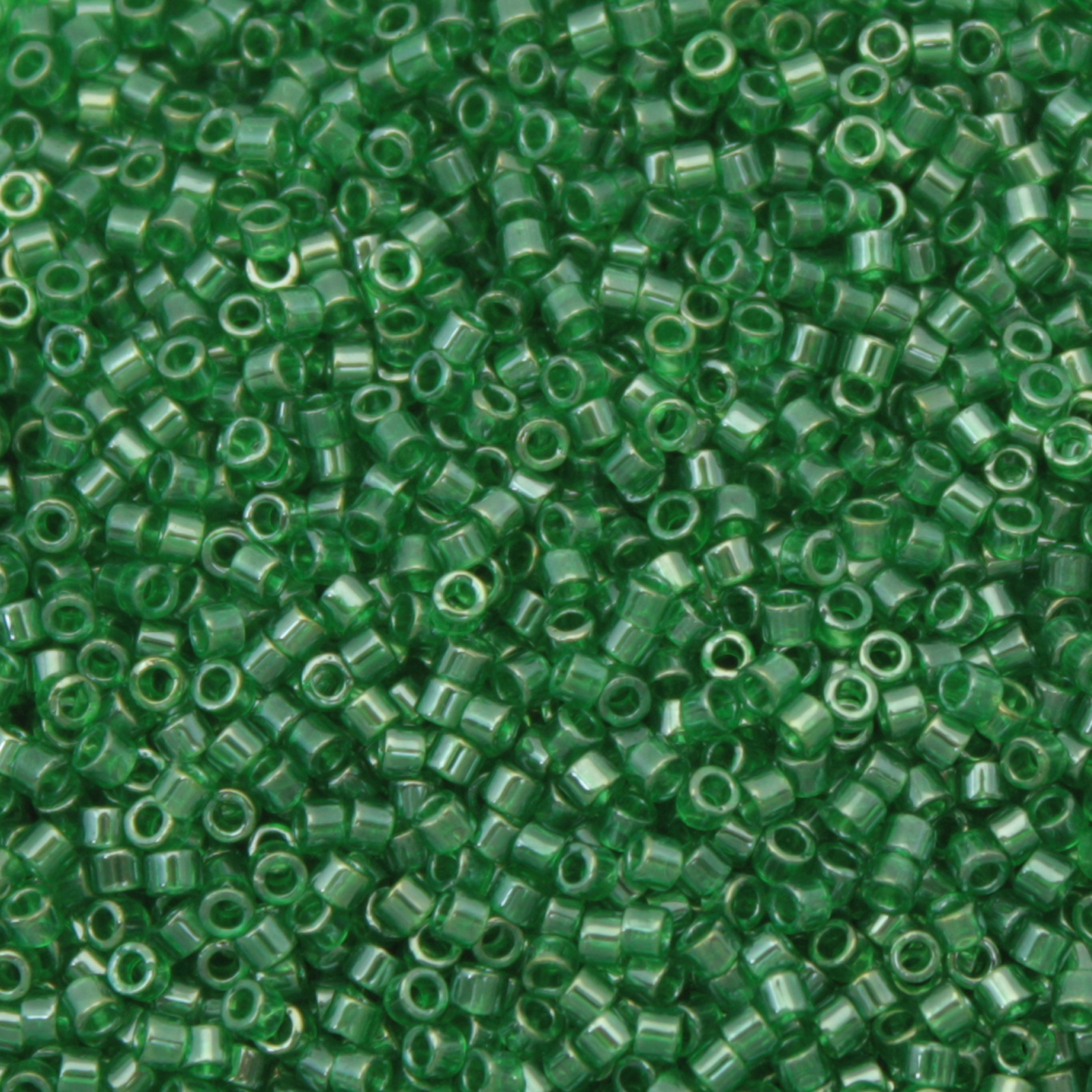 miyuki delica 11/0 - transparent green luster | 8gr