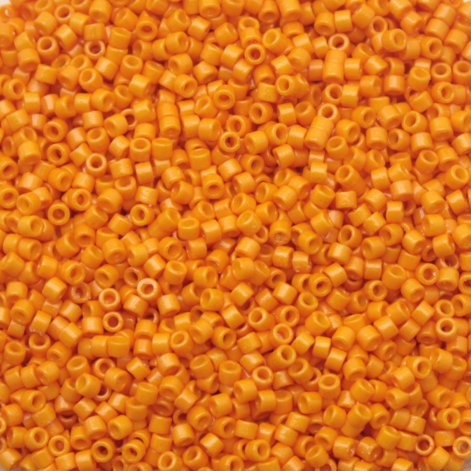 miyuki delica 11/0 - duracoat opaque kumquat | 8gr
