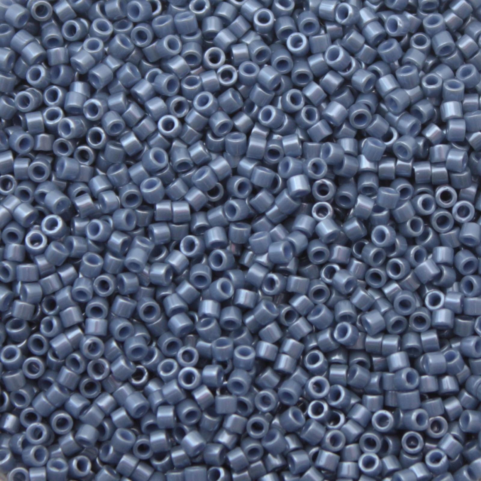 miyuki delica 11/0 - opaque blueberry luster | 8gr