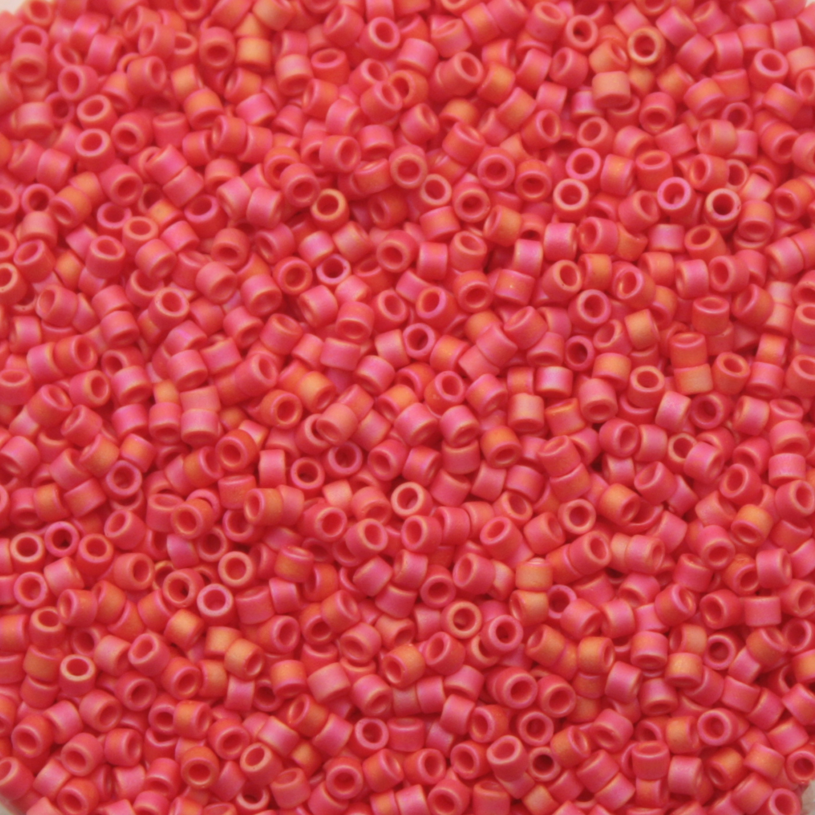 miyuki delica 11/0 - matte opaque cranberry ab | 8gr