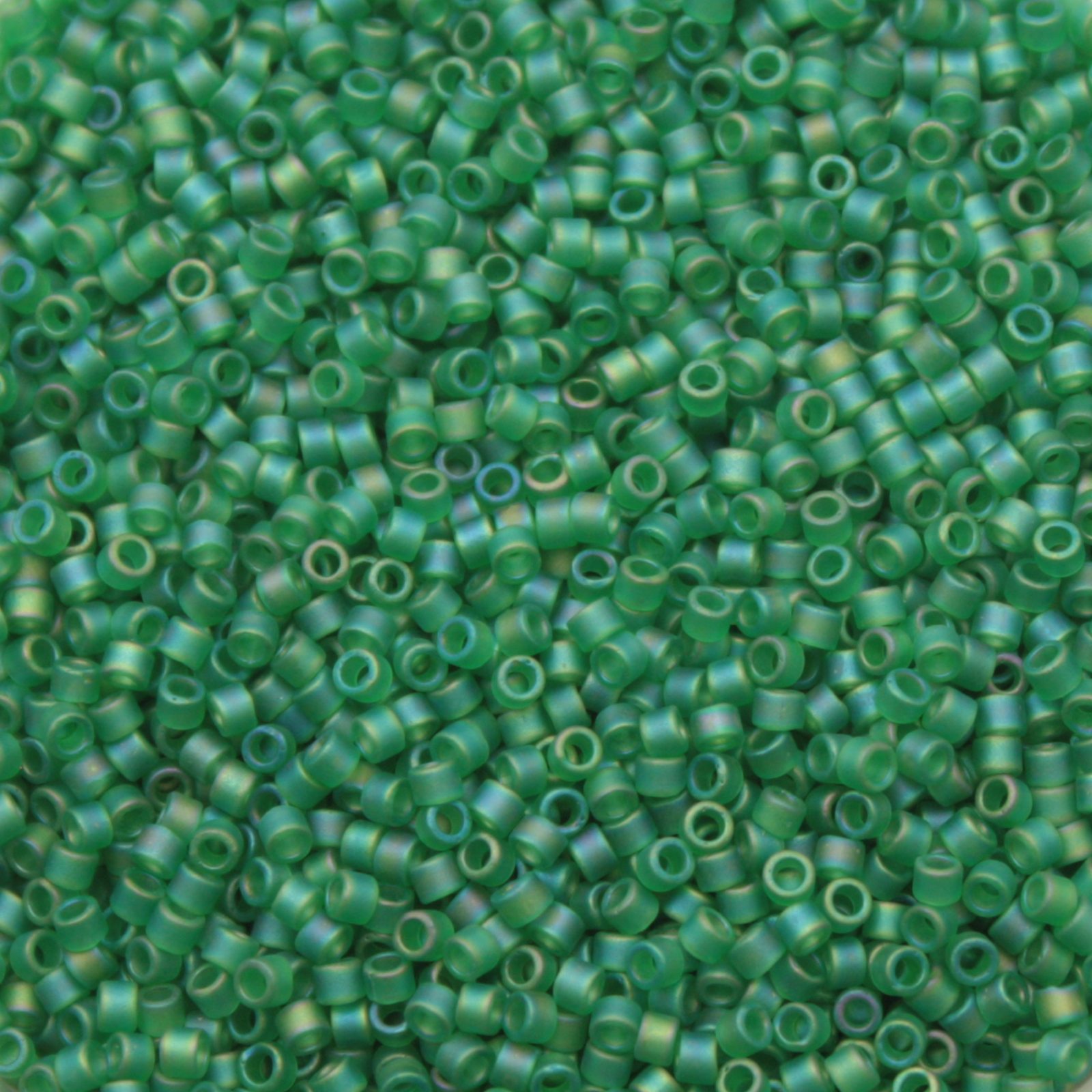 miyuki delica 11/0 - matte transparent light green ab | 8gr
