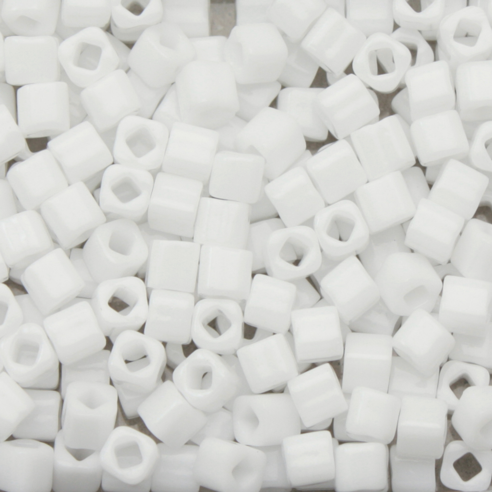 cube toho beads 3mm - opaque white (41) | 10gr
