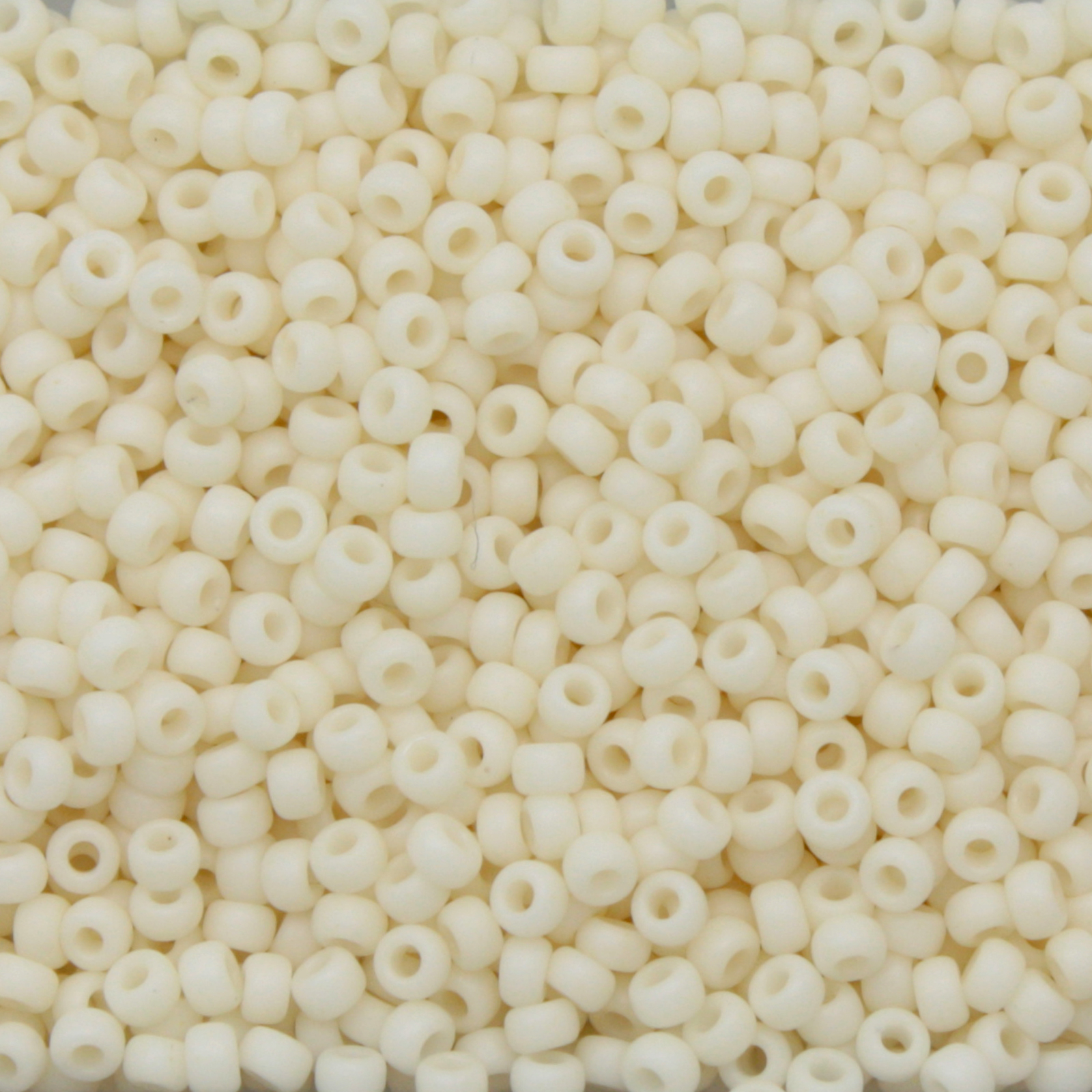 miyuki rocailles 11/0 - matte opaque cream (2021) | 10gr