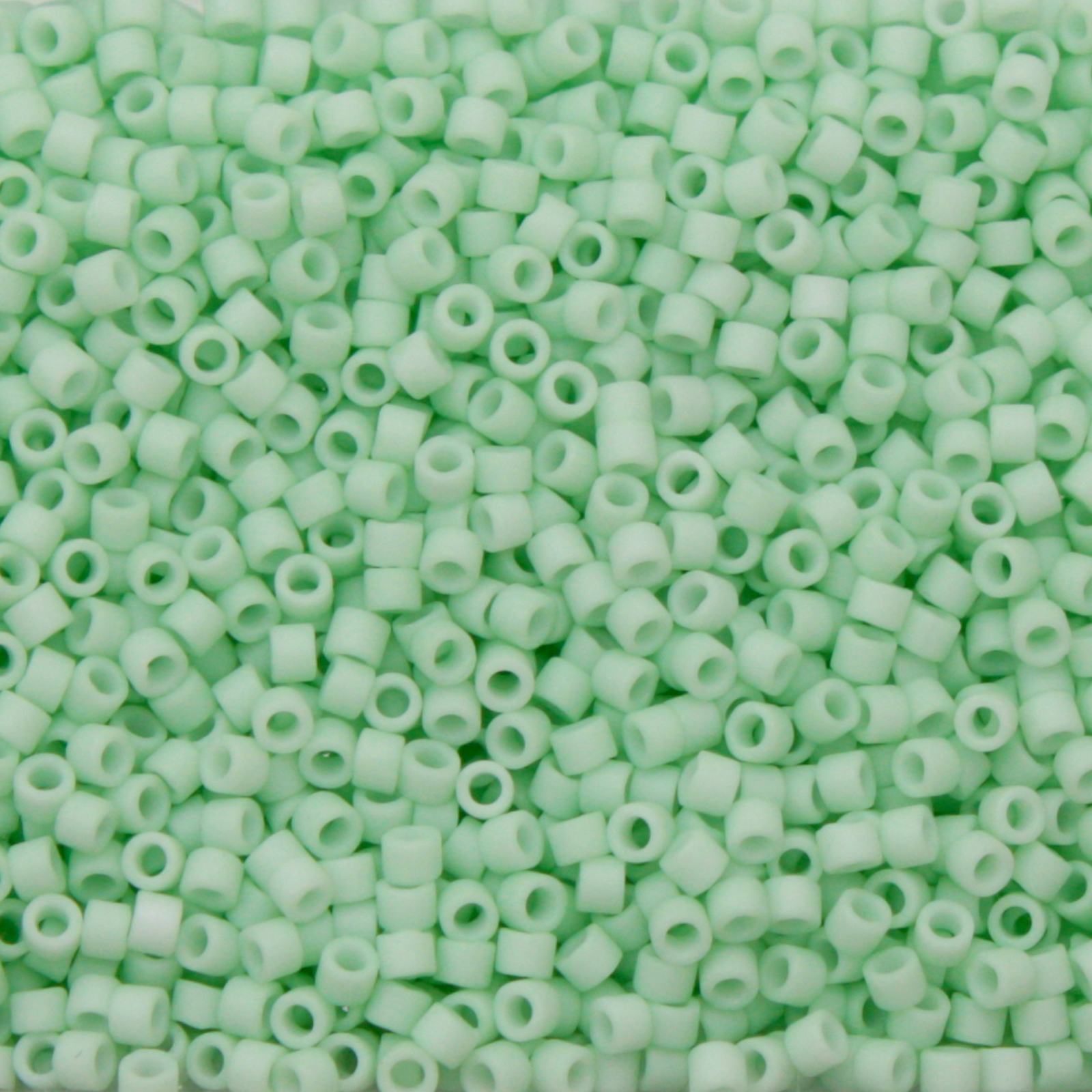 miyuki delica 11/0 - matte opaque light mint | 8gr