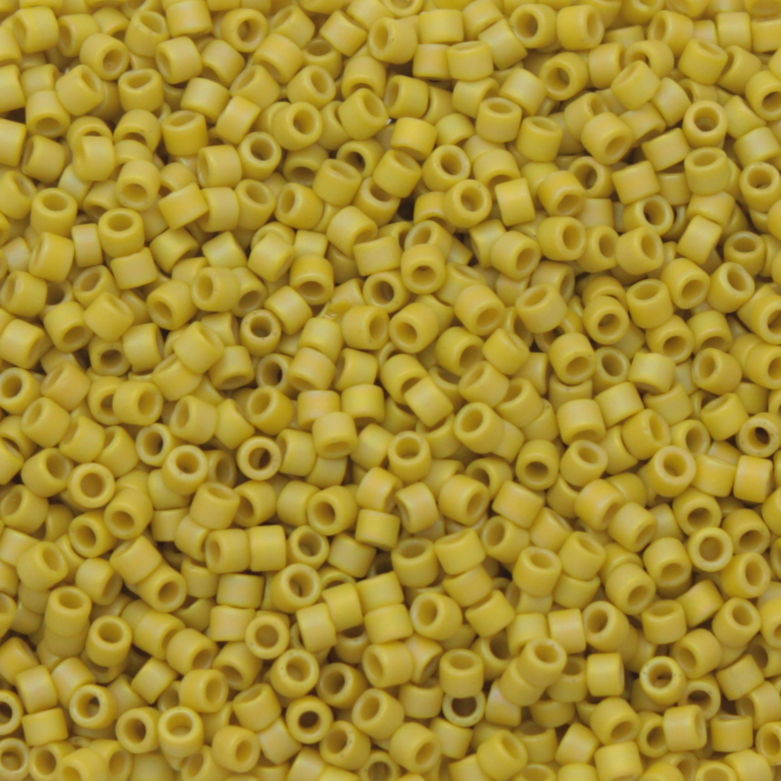 miyuki delica 11/0 - opaque glazed citron matte ab | 8gr
