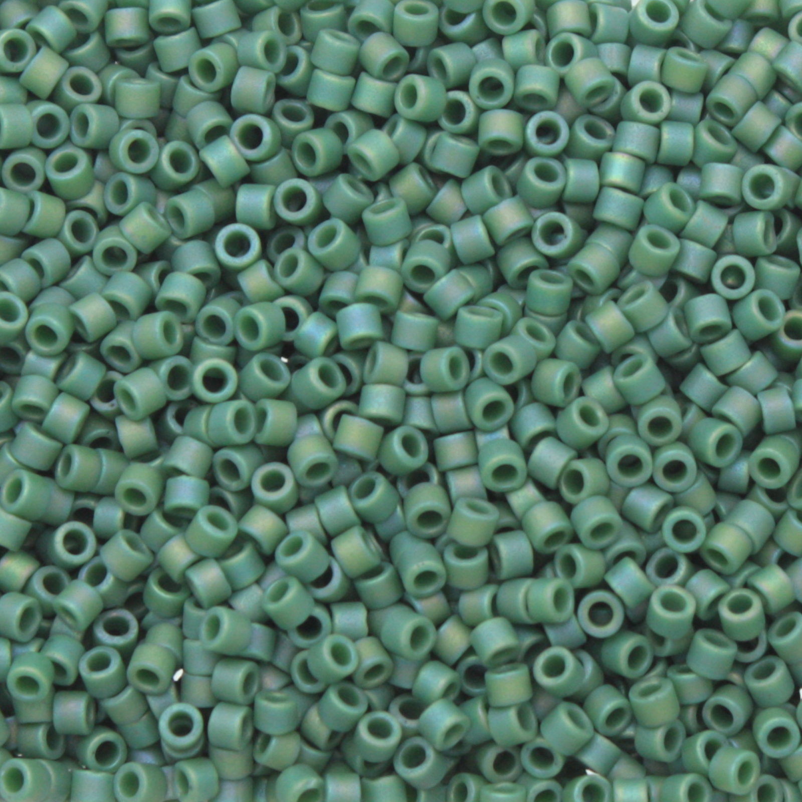 miyuki delica 11/0 - opaque glazed turtle green matte ab | 8gr