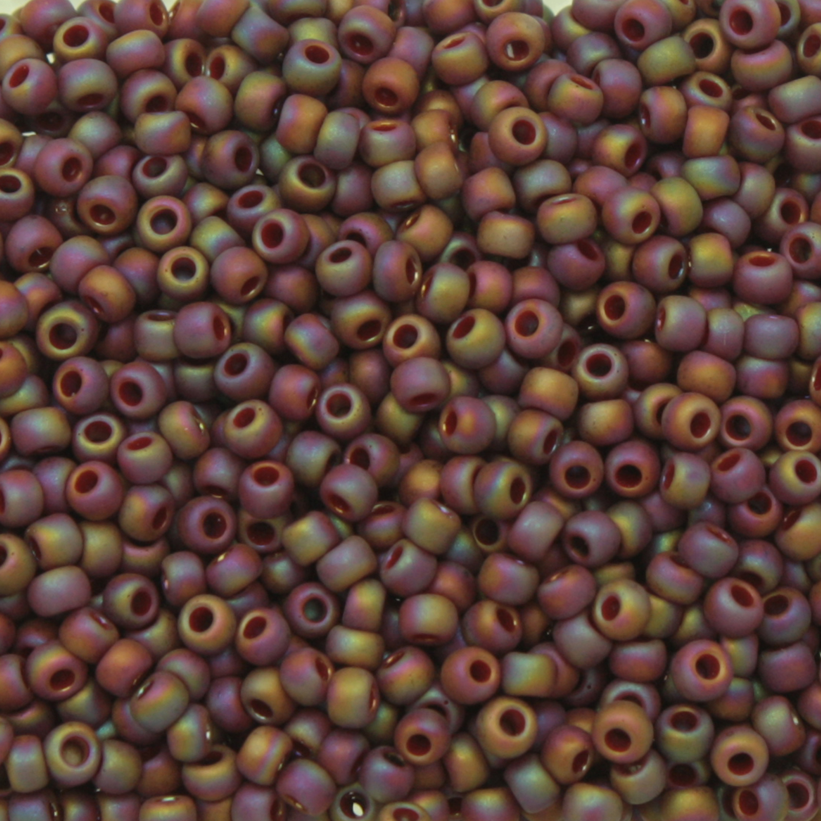saatperlen toho 11/0 semi glazed rainbow dark red (2639f) | 10gr