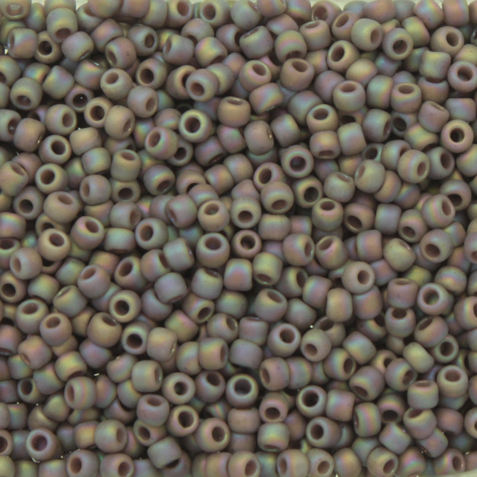 rocaille toho seed beads 11/0 - semi glazed rainbow lavender (2638f) | 10gr