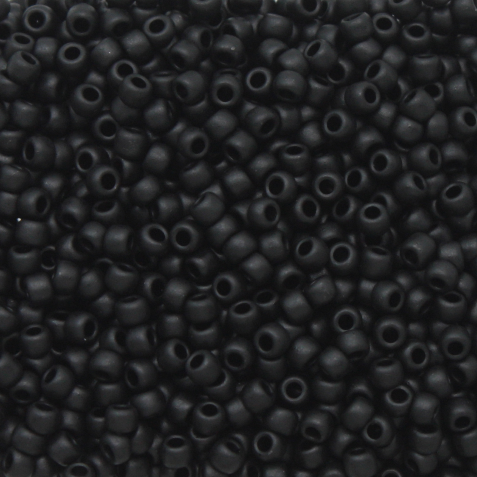 rocaille toho seed beads 11/0 - semi glazed jet (2612f) | 10gr