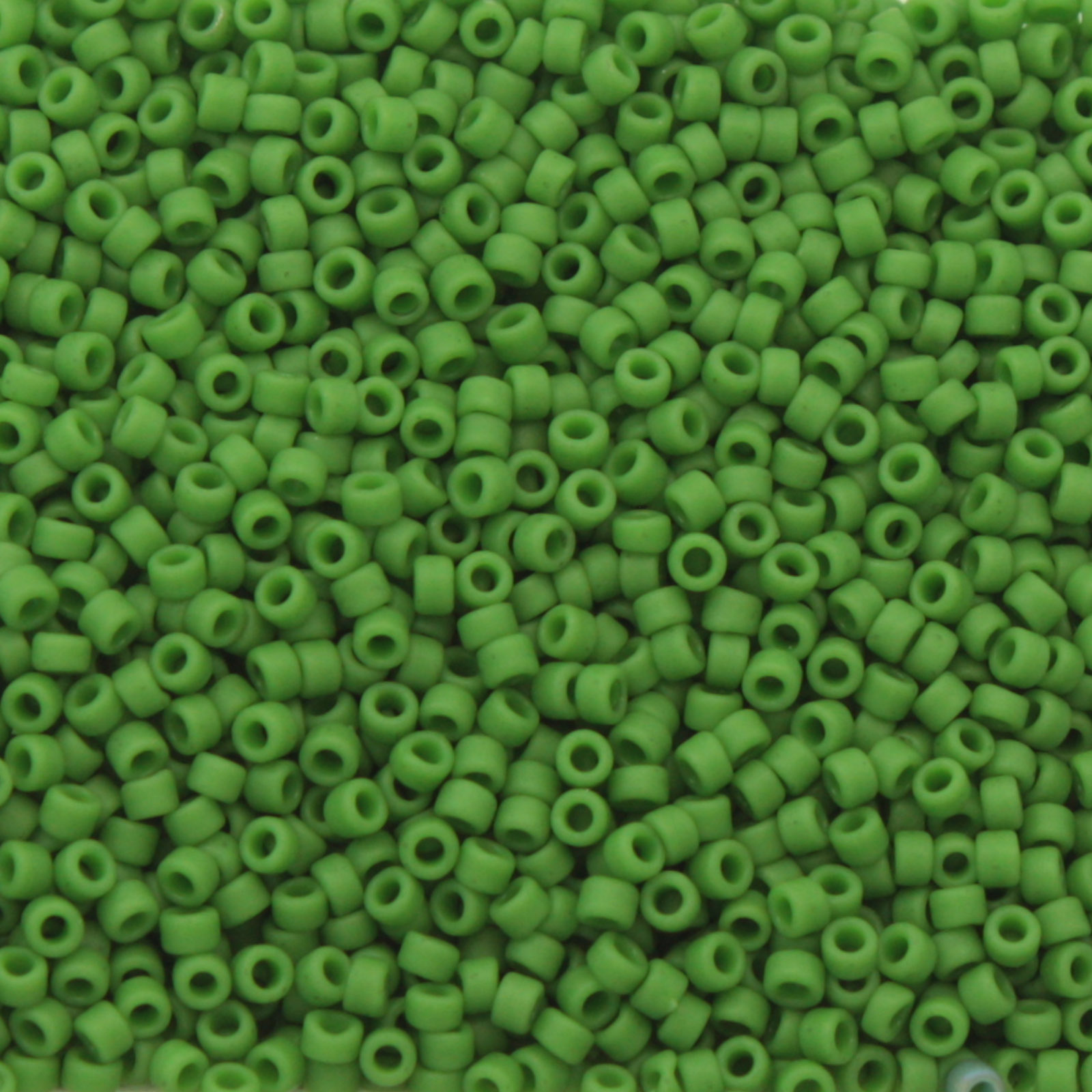 rocaille toho seed beads 15/0 - semi glazed clover (2603f) | 10gr