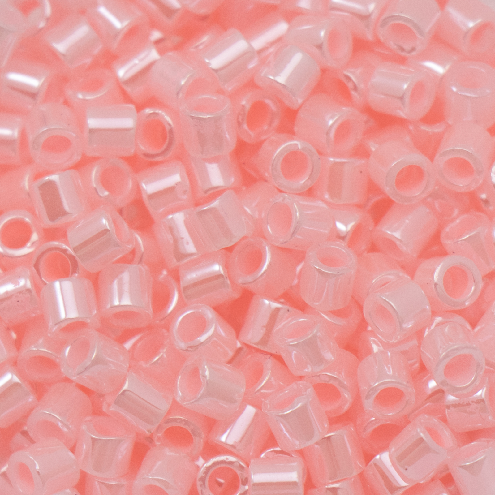 miyuki delica 8/0 color-lined pale pink/crystal ceylon | 8gr