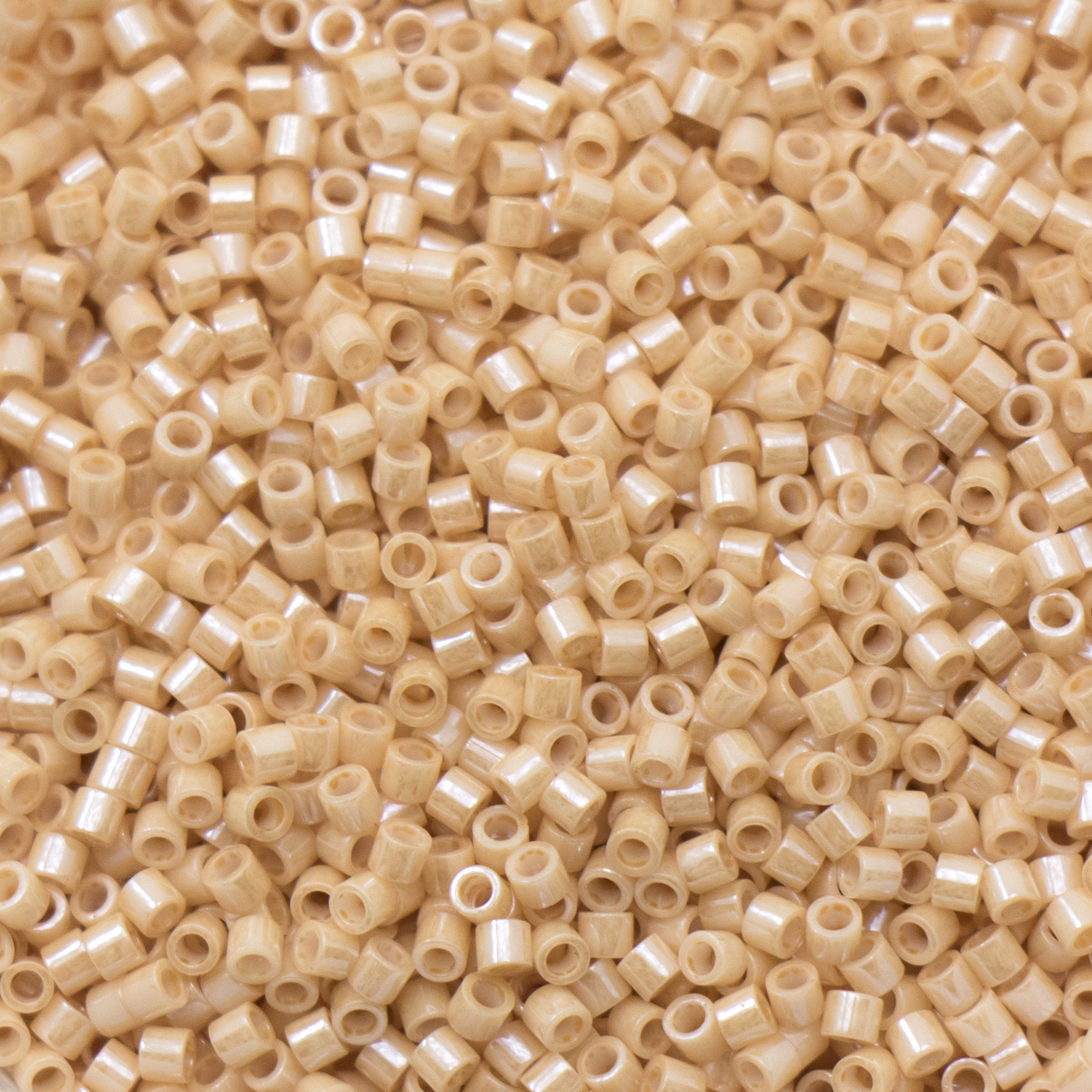 miyuki delica 15/0 - opaque ceylon light beige | 5gr