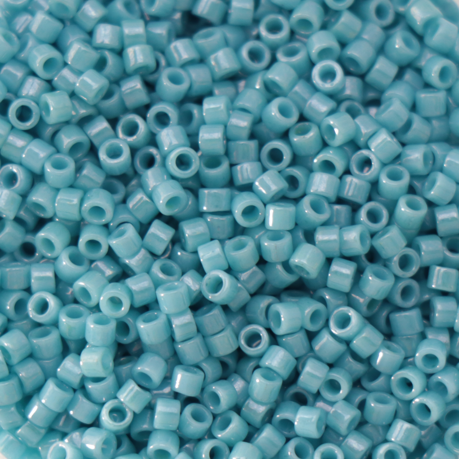 miyuki delica 11/0 - opaque medium turquoise blue luster | 8gr