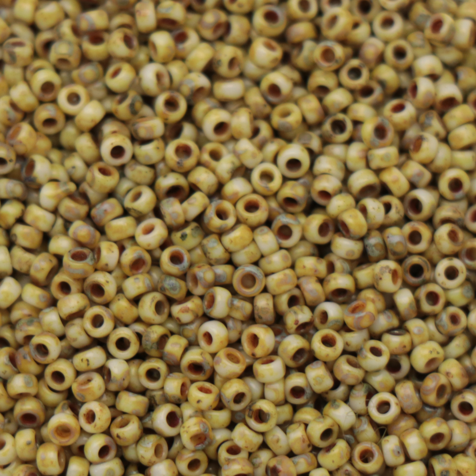 miyuki rocailles 15/0 - opaque canary yellow picasso (4512) | 10gr