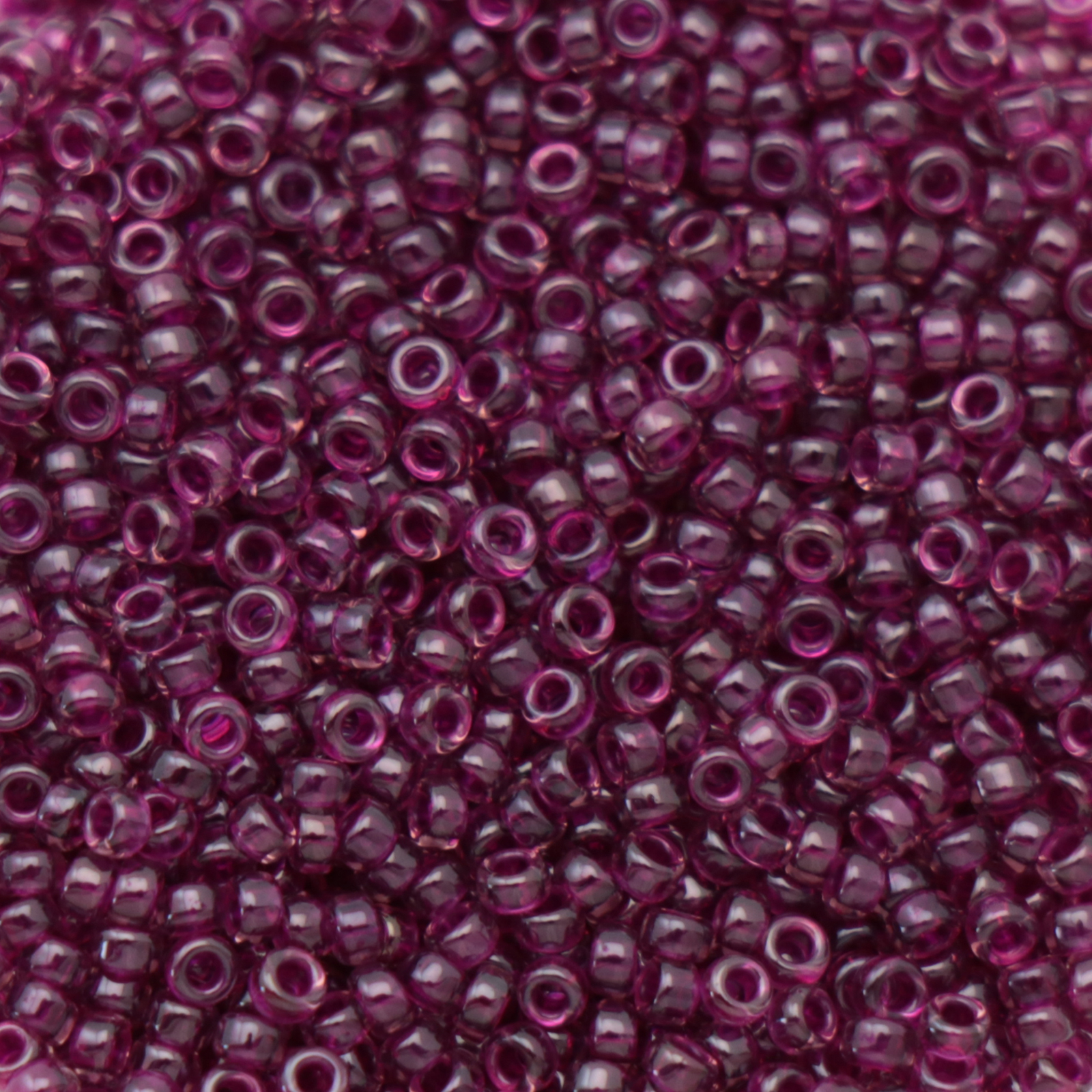miyuki rocailles 15/0 - transparent luster raspberry (2236) | 10gr