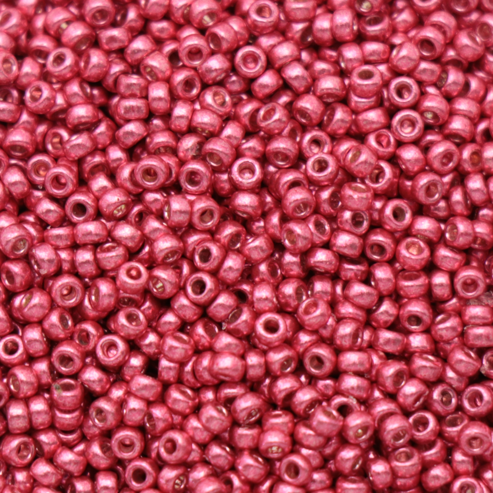 miyuki rocailles 15/0 - duracoat galvanized light cranberry (4211) | 10gr