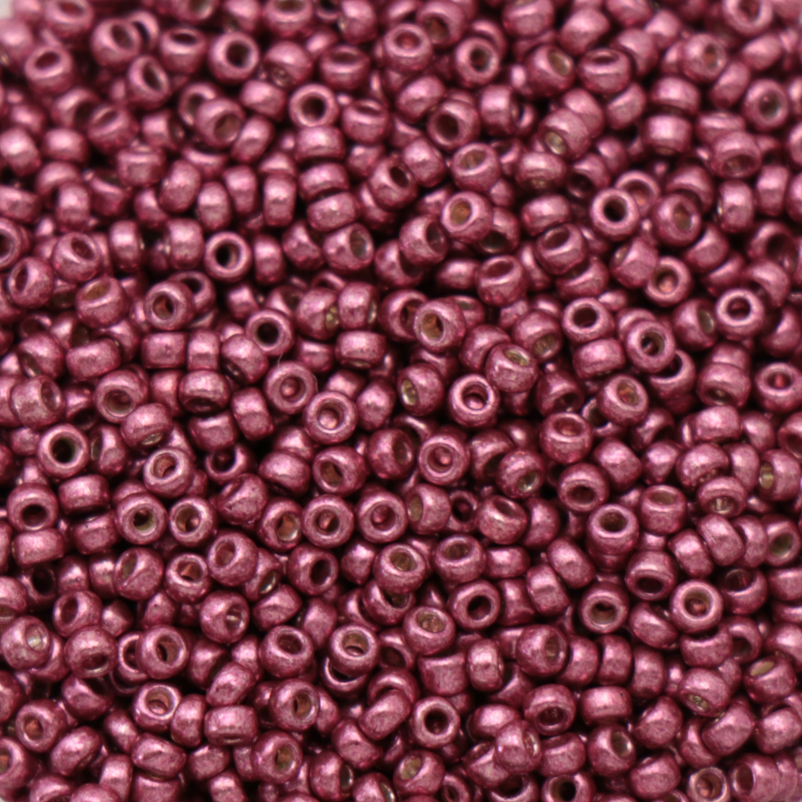 miyuki rocailles 15/0 - duracoat galvanized magenta (4219) | 10gr