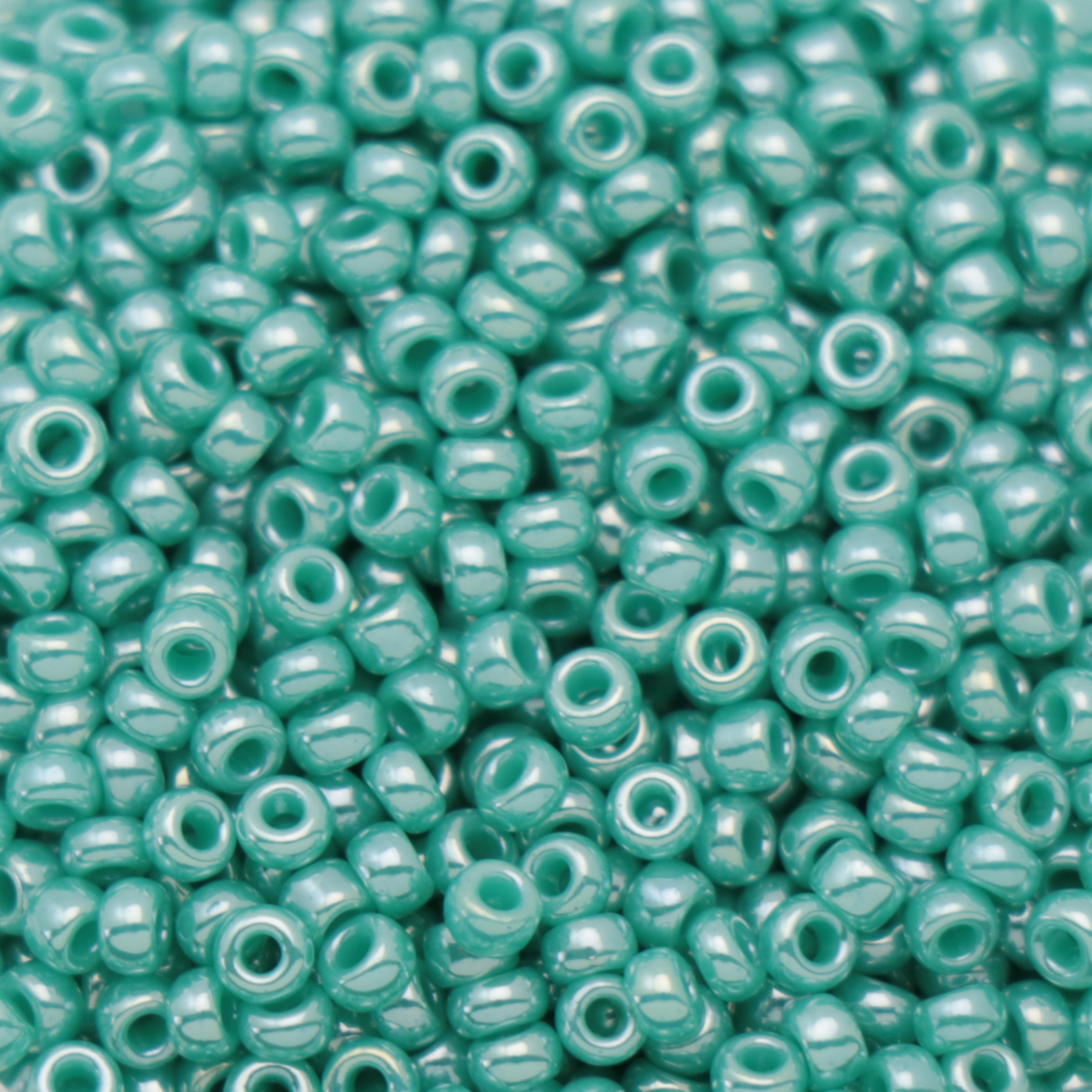 miyuki rocailles 11/0 - opaque luster green turquoise (435) | 10gr